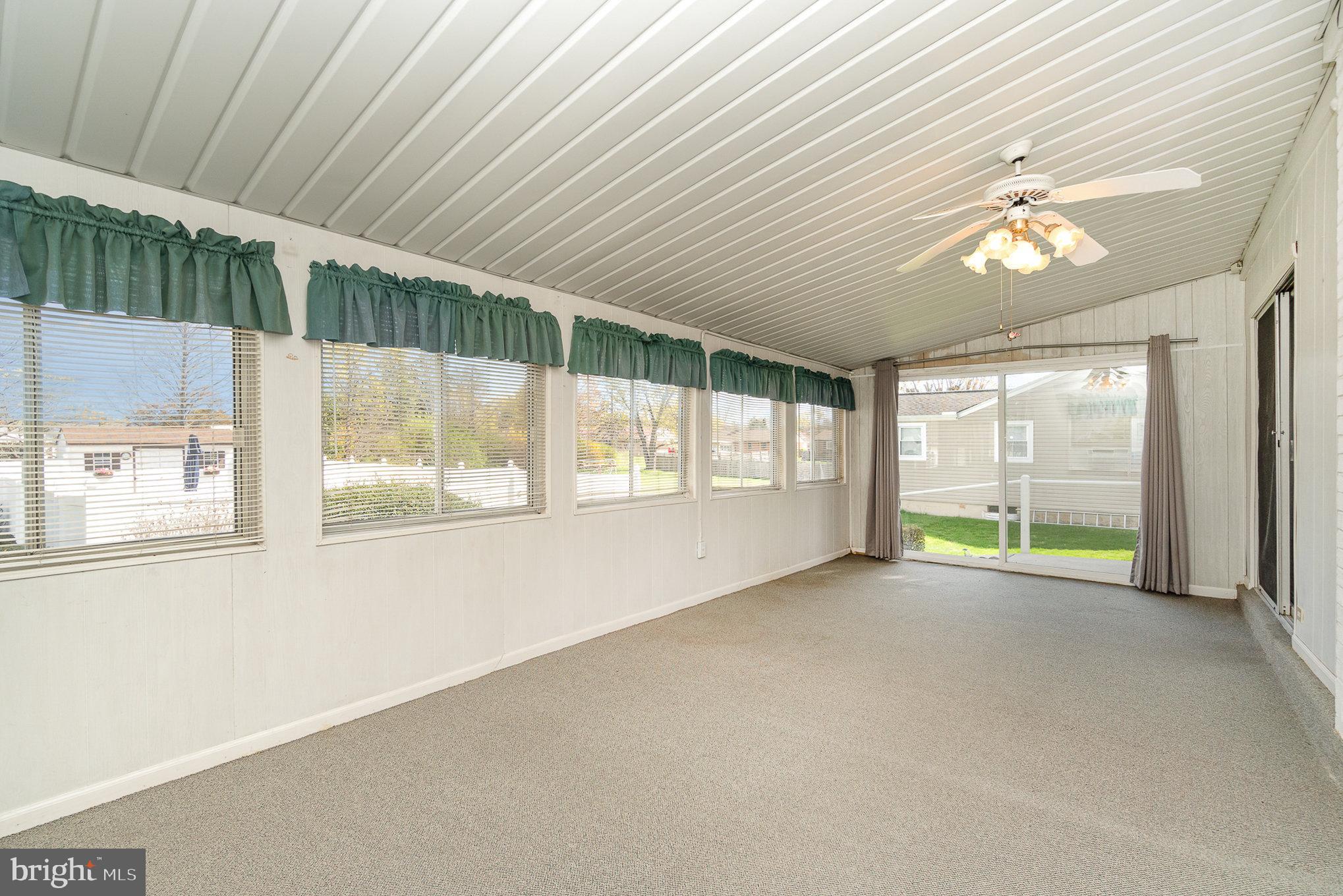 GREENOLL GARDEN - Residential