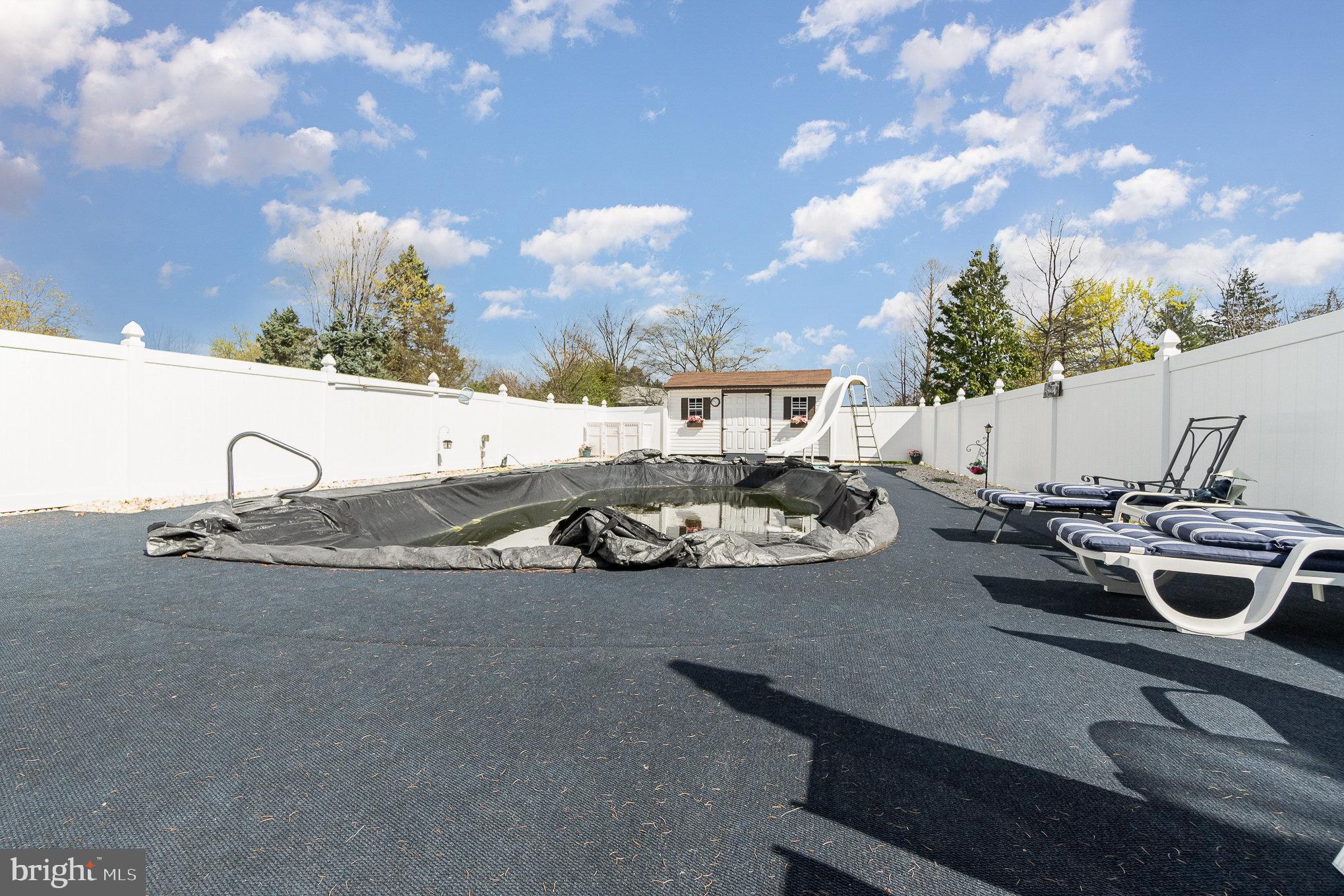 GREENOLL GARDEN - Residential