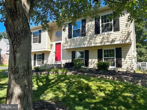 Homes For Sale - 42872 Pimlico Way<br/> ASHBURN, VA 20147