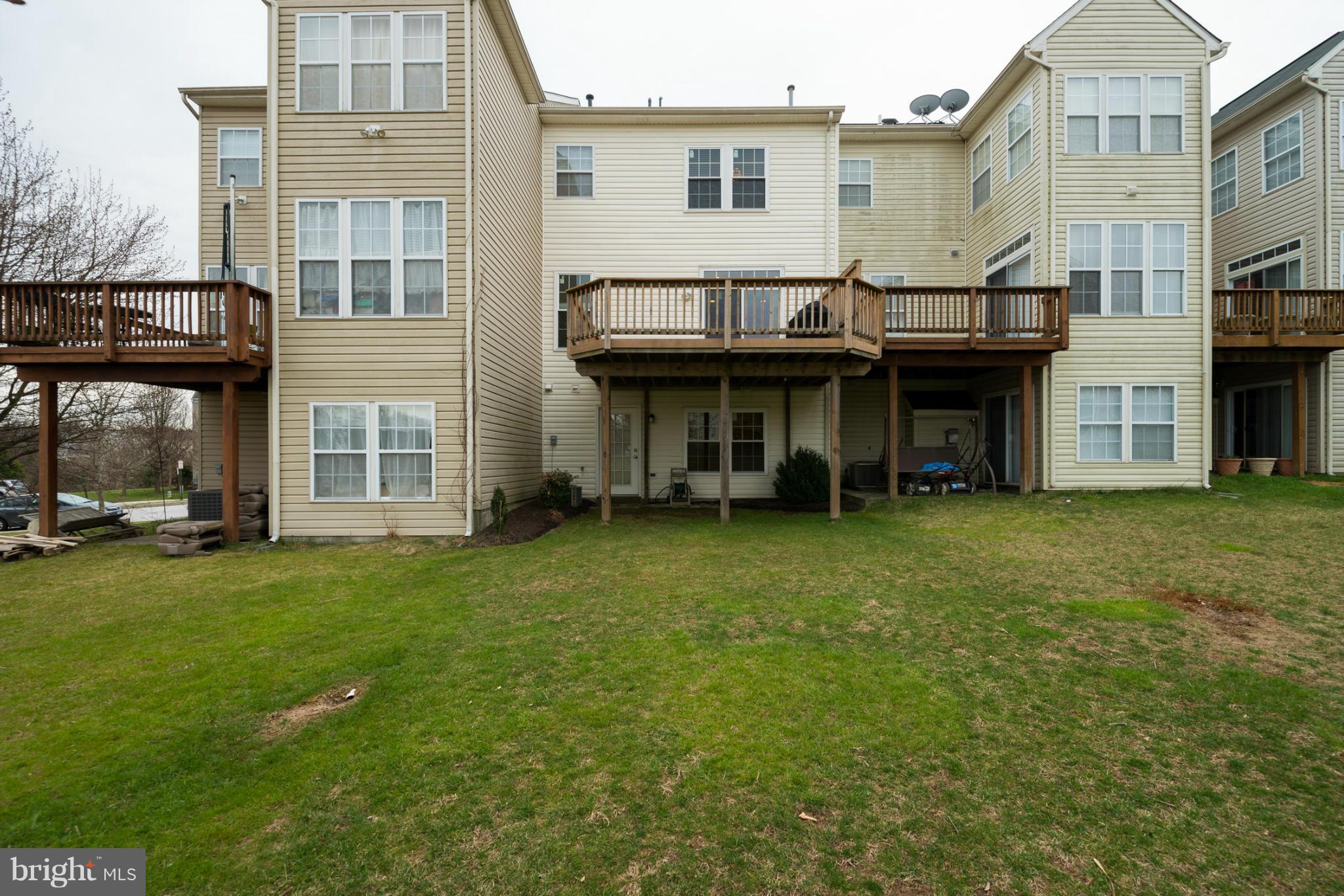 HOLLIFIELD STATION - Residential