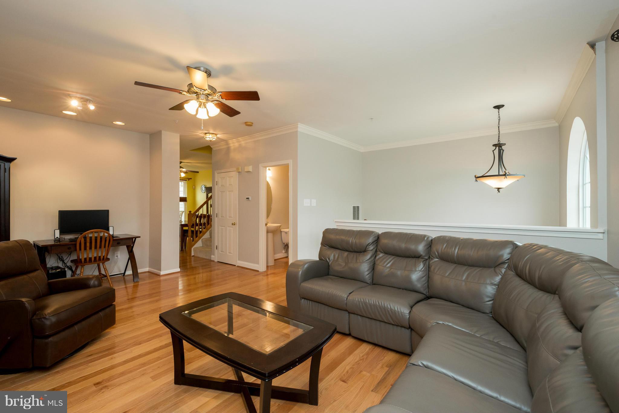 HOLLIFIELD STATION - Residential