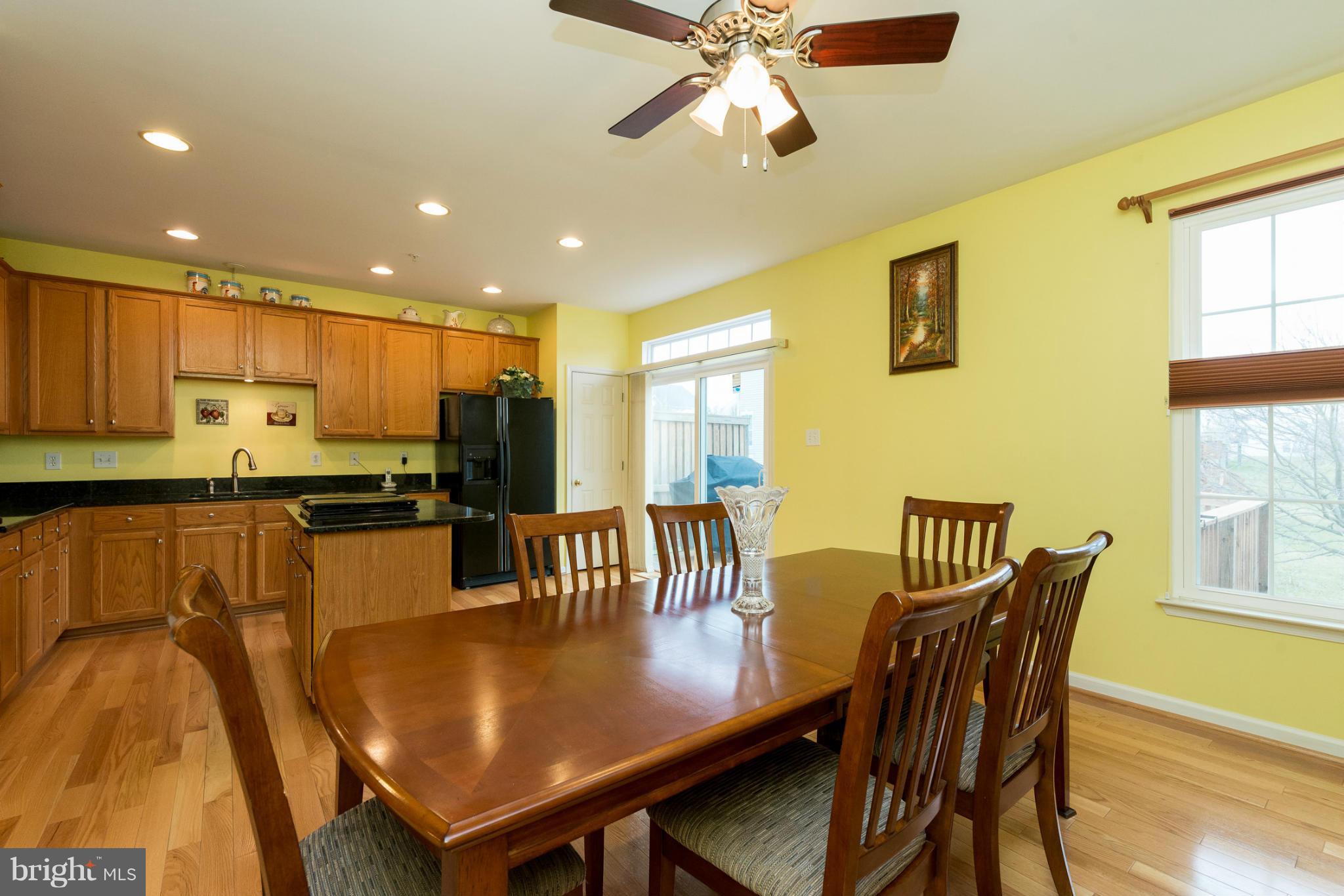 HOLLIFIELD STATION - Residential