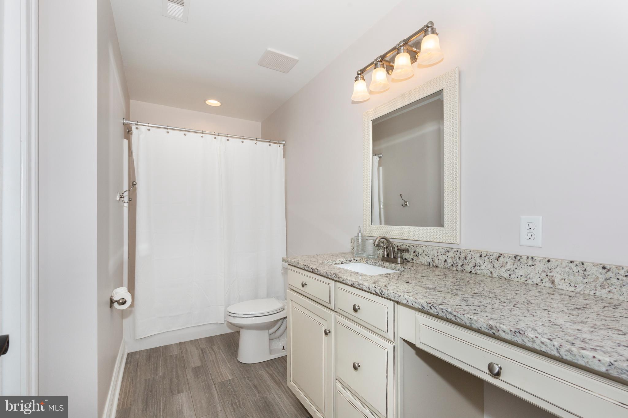 BROOKSHIRE - Residential