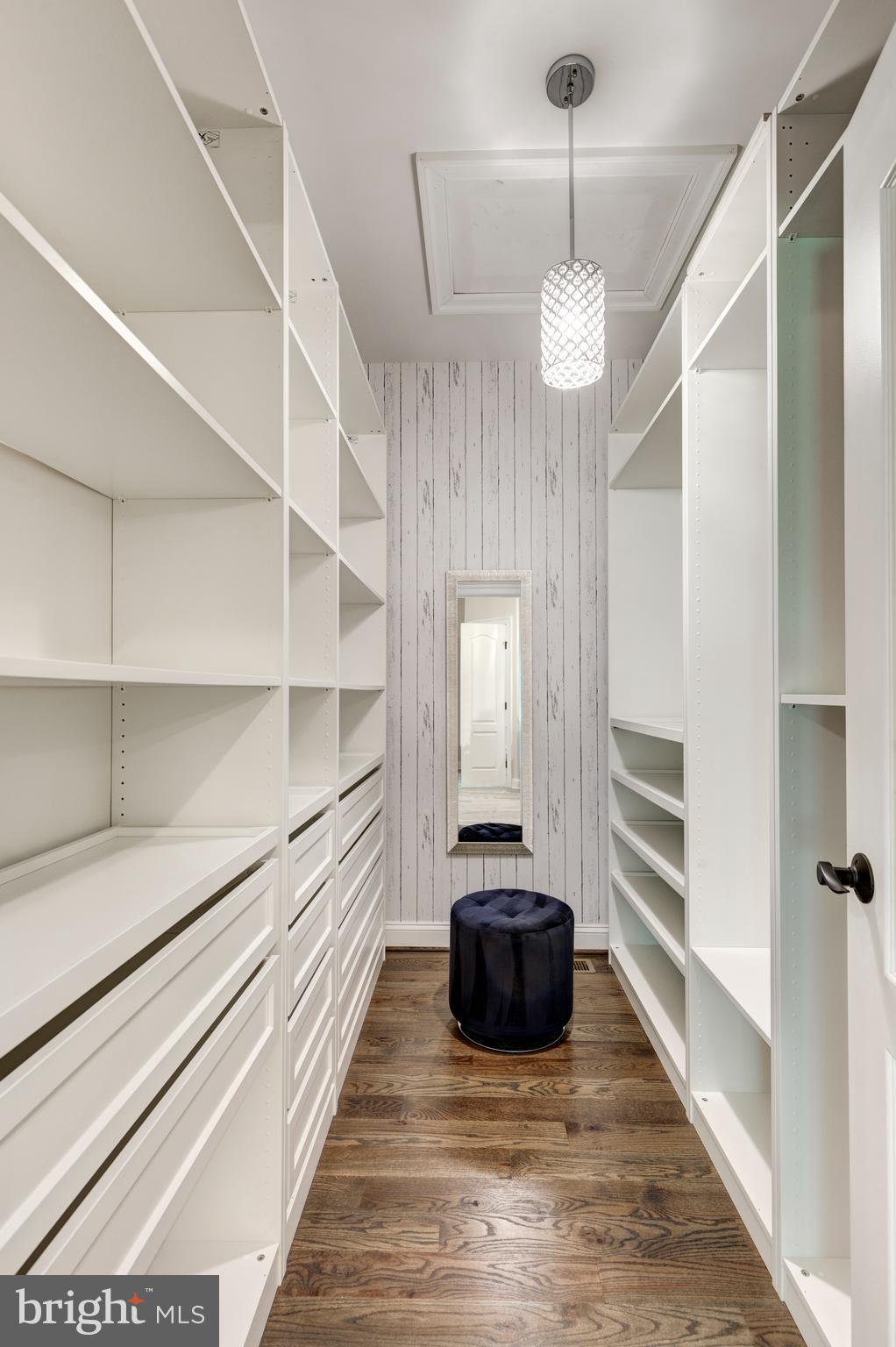 BROOKSHIRE - Residential