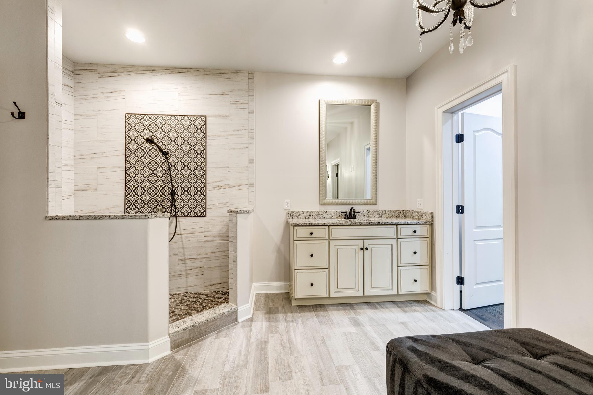 BROOKSHIRE - Residential