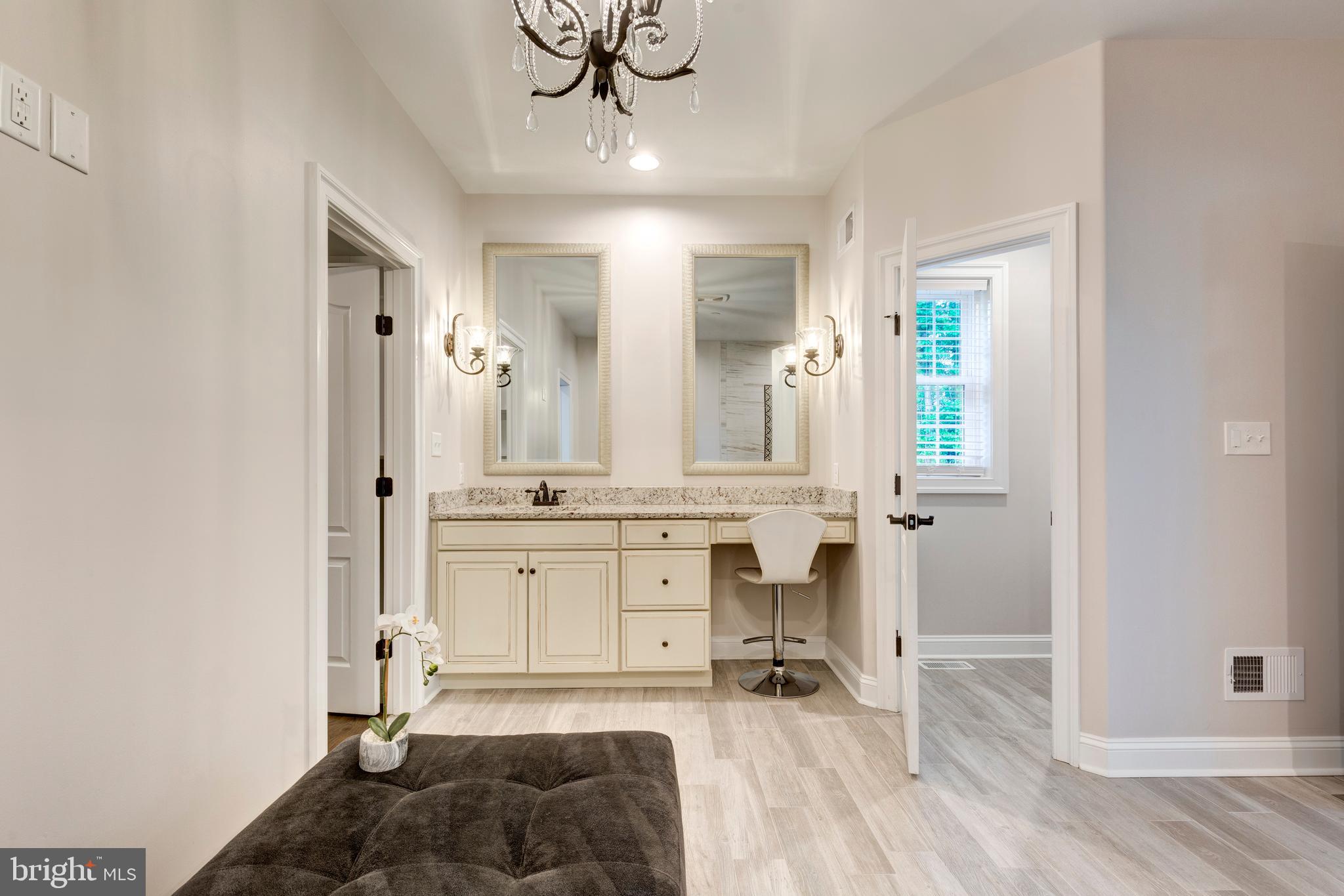 BROOKSHIRE - Residential