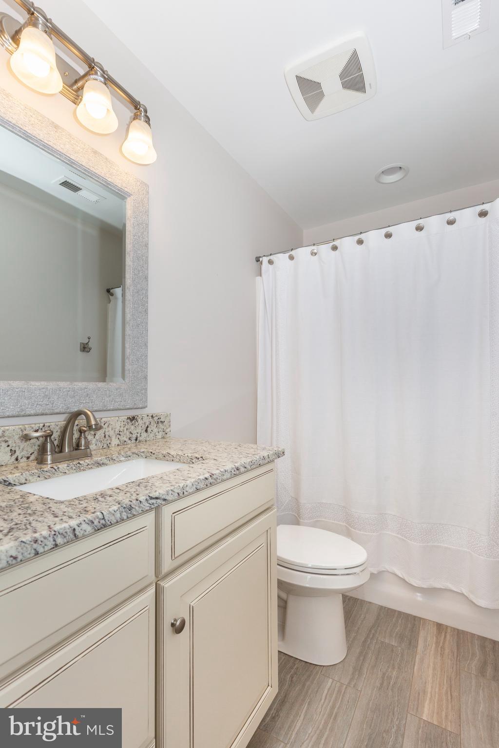 BROOKSHIRE - Residential