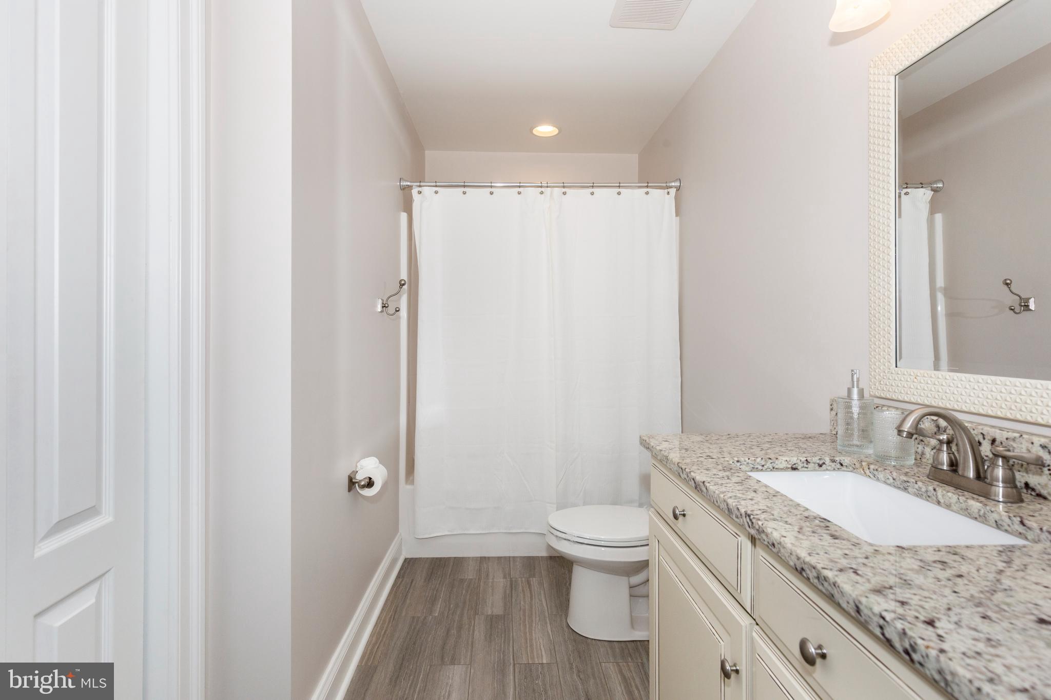 BROOKSHIRE - Residential