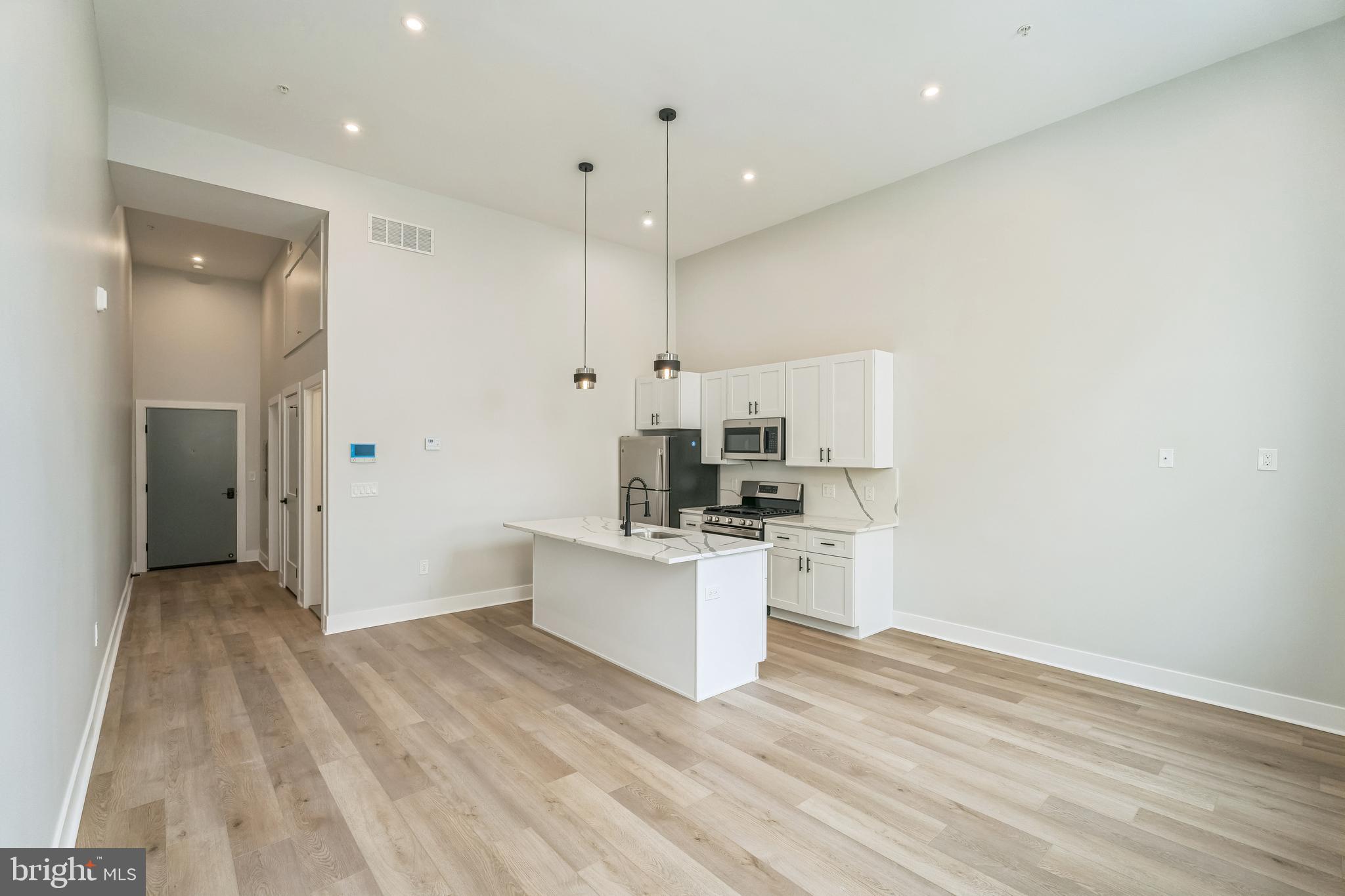 FAIRMOUNT - Residential Lease