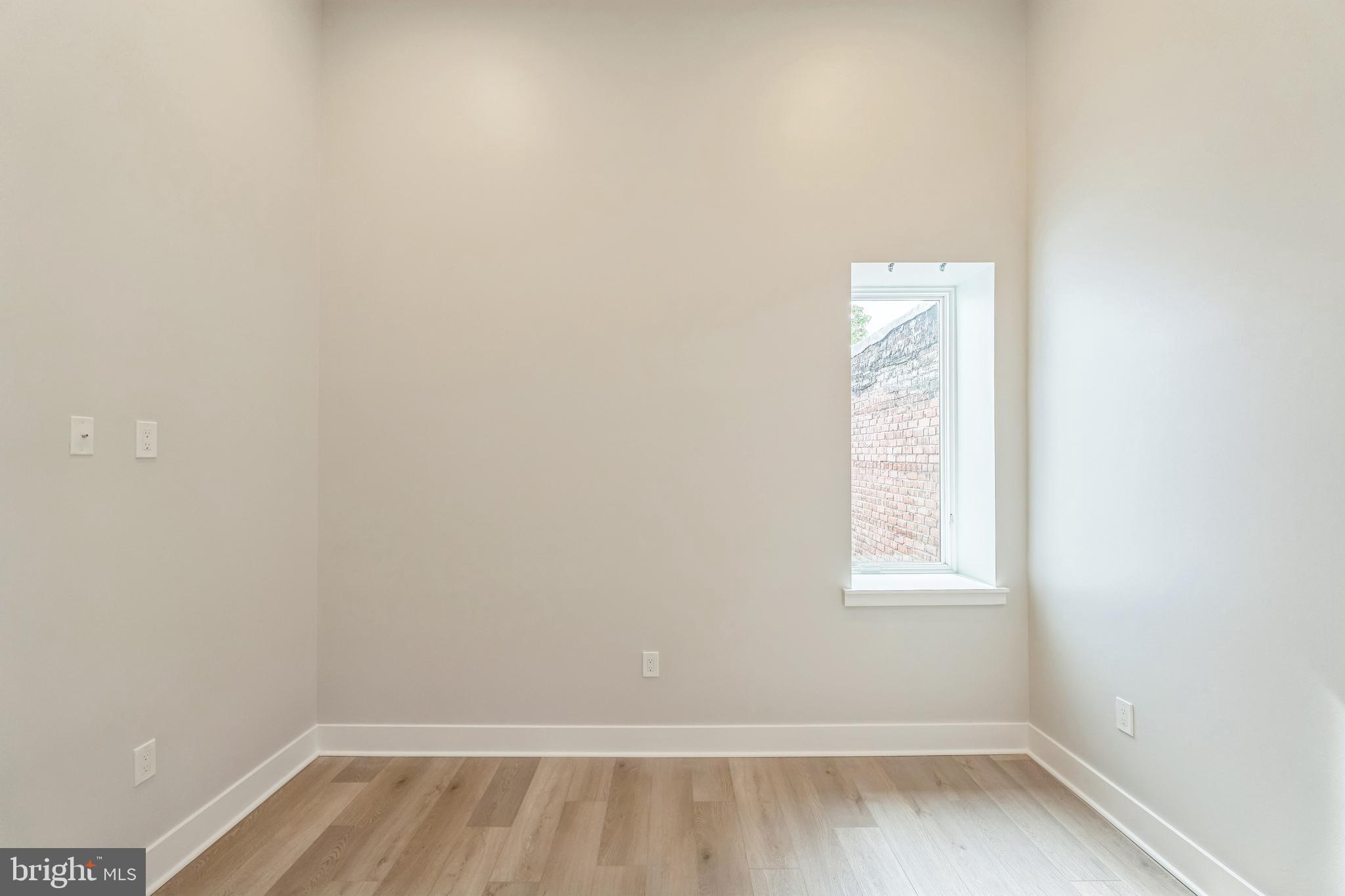 FAIRMOUNT - Residential Lease