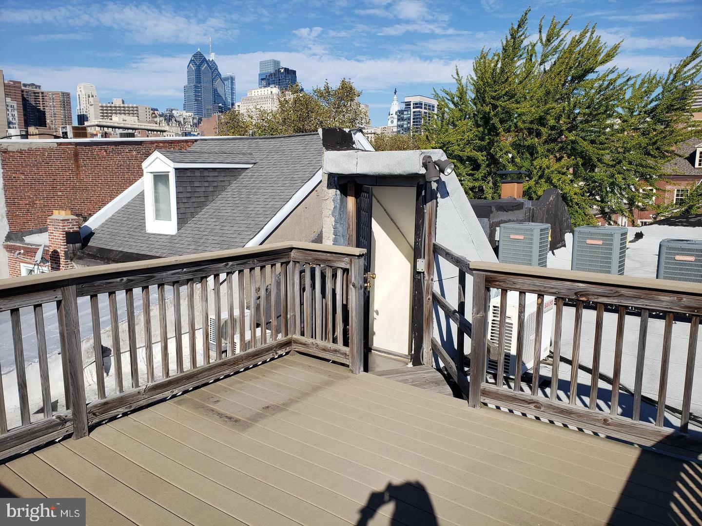 WASHINGTON SQ - Residential Lease