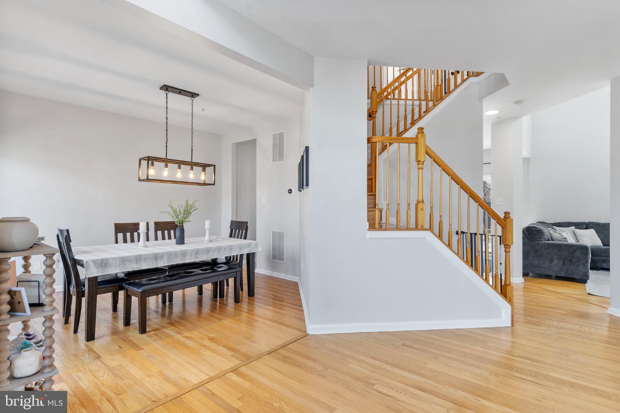 FRANK TIPPETT ESTATES CHELTENHAM - Residential