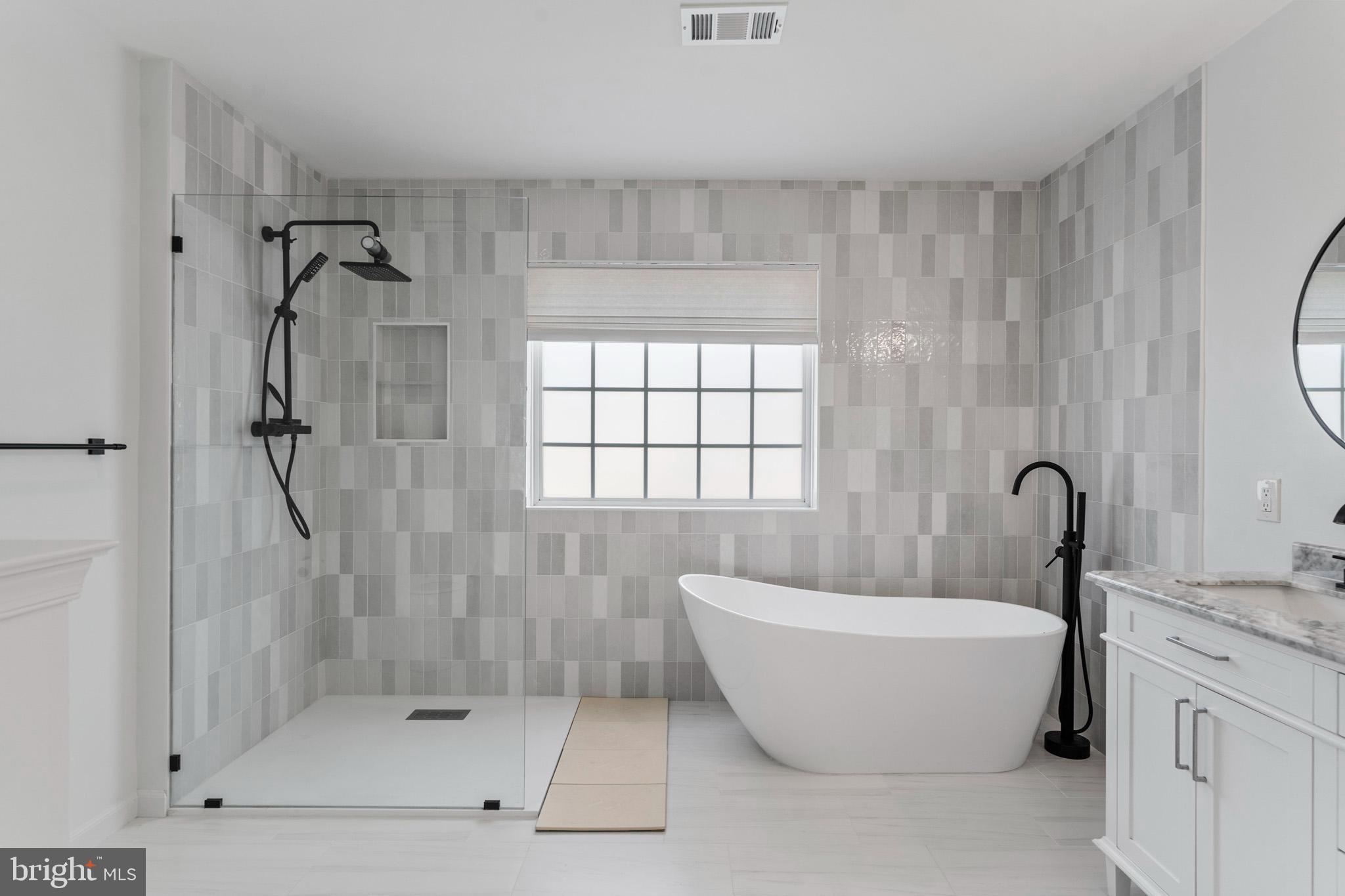 FRANK TIPPETT ESTATES CHELTENHAM - Residential