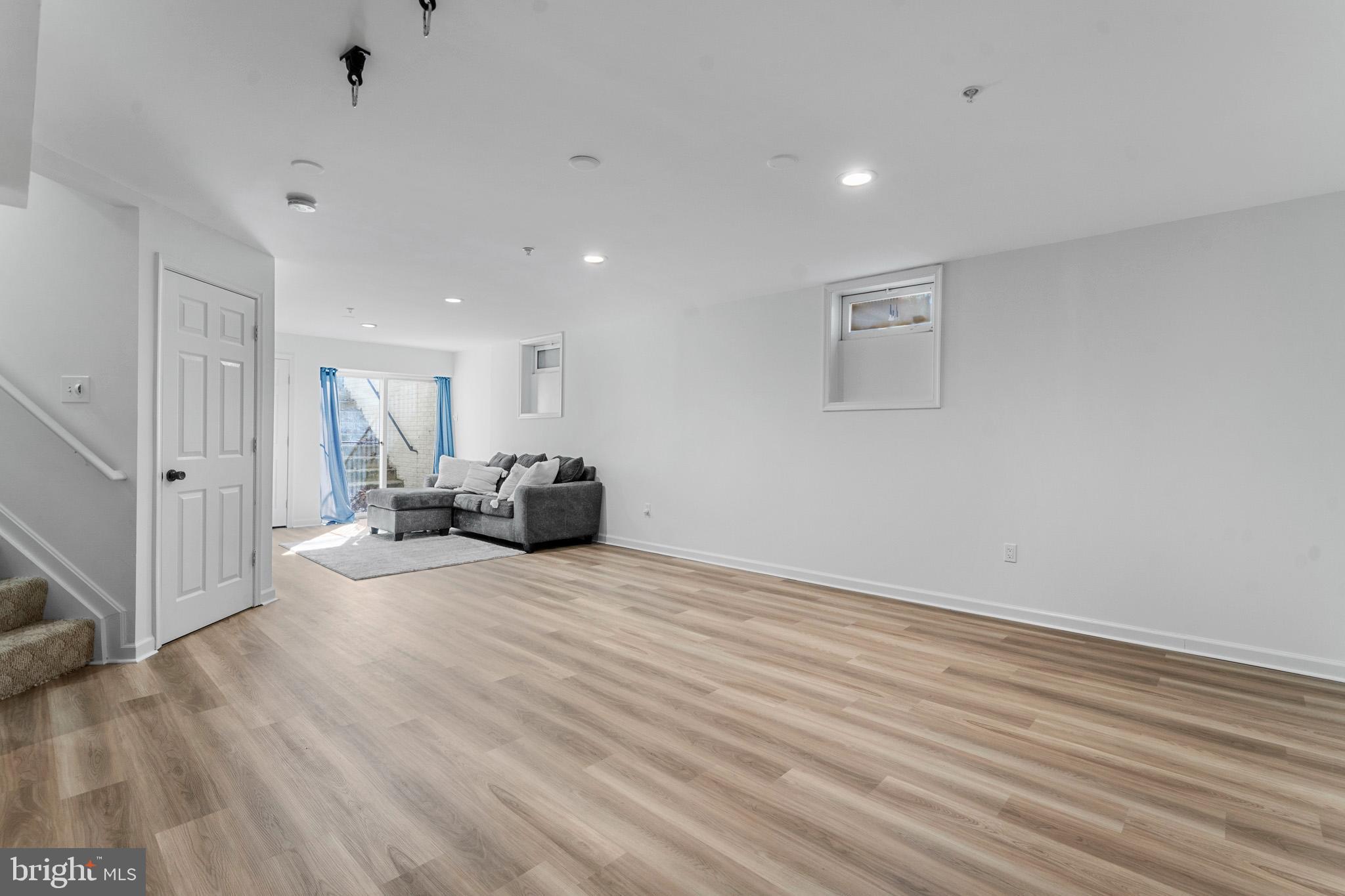 FRANK TIPPETT ESTATES CHELTENHAM - Residential