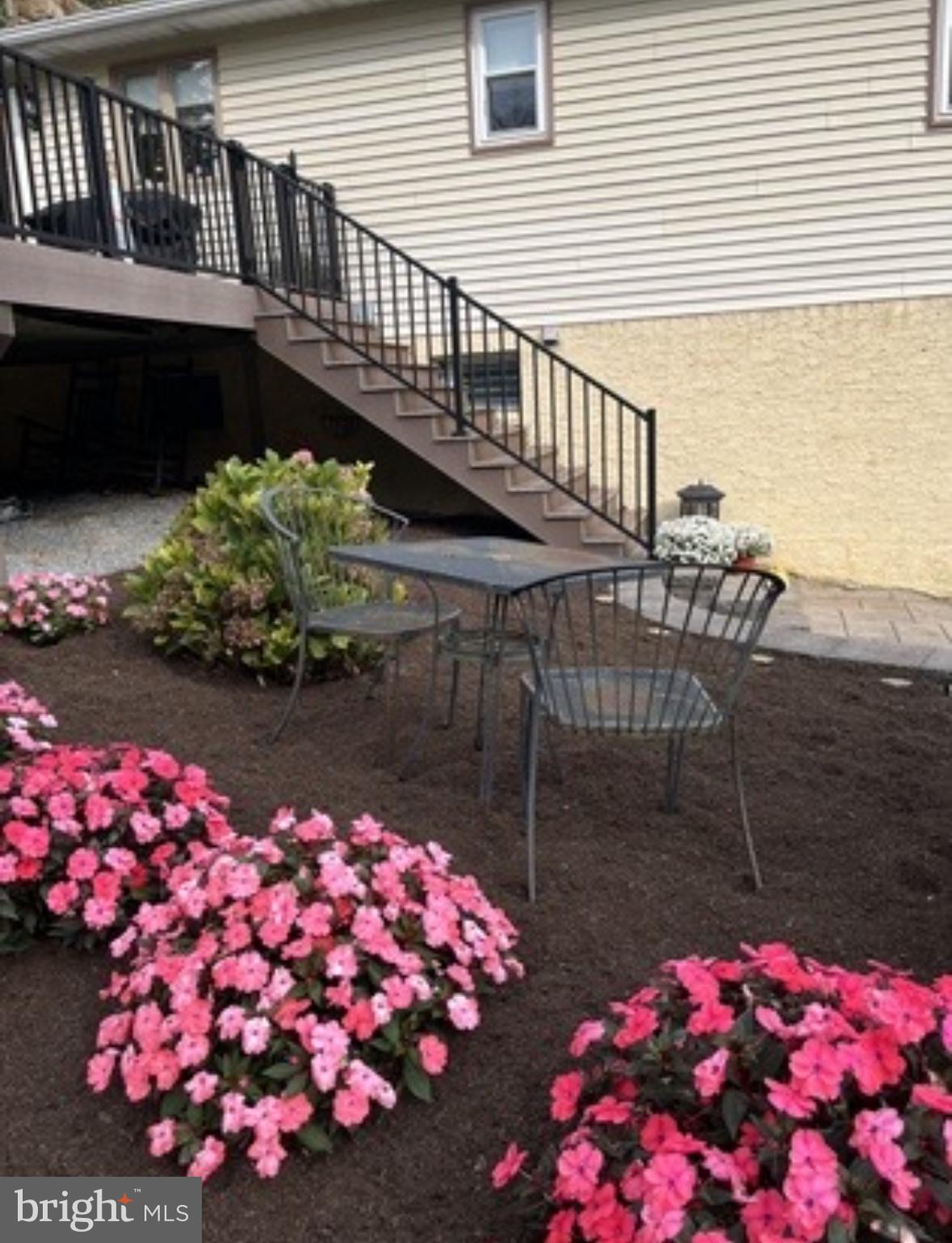 CAERNARVON - Residential