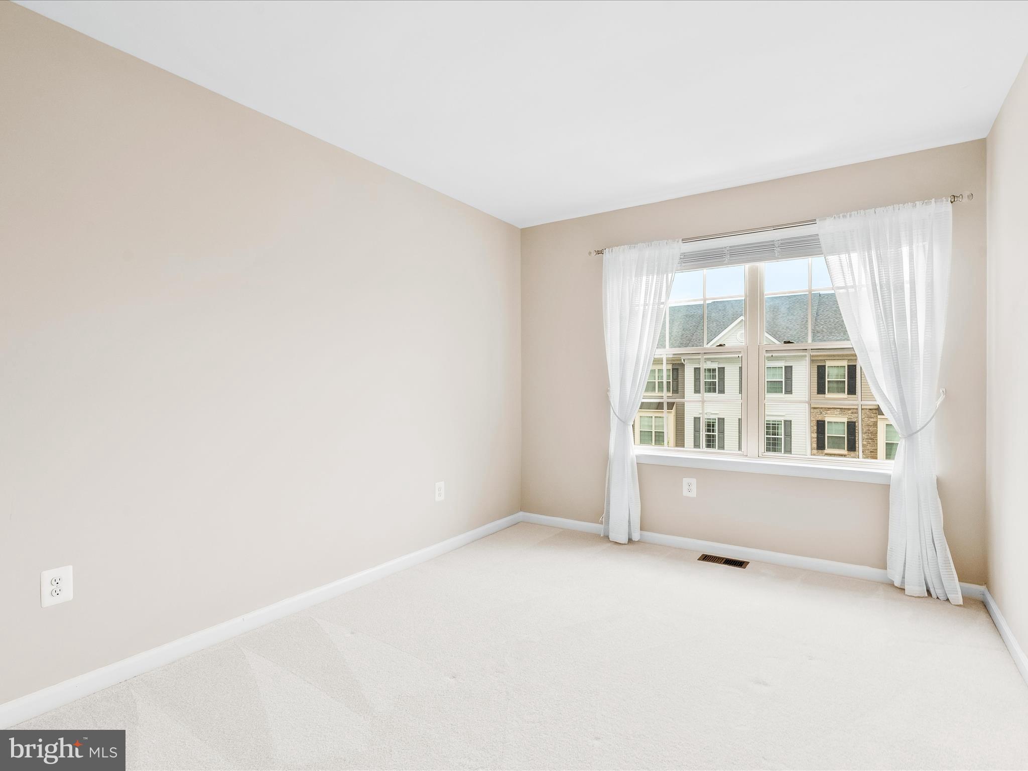 TALLYN RIDGE - Residential