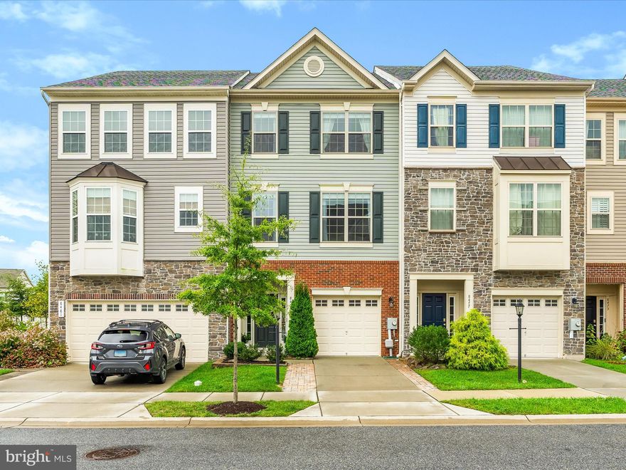 Welcome to this beautifully maintained Surrey model townhome by Drees Homes, located in the highly sought-after Tallyn Ridge at Pinecliff Park. This bright and spacious home offers an ideal blend of comfort, style, and functionality. As you enter, you're greeted by luxury vinyl plank flooring on the lower level, providing durability and a modern look. The hardwood stairs, added in 2024, lead you to the open-concept main level, which features prefinished hardwood flooring throughout the kitchen, dining, and living areas. A large second family room with oversized windows floods the space with natural light, creating an inviting atmosphere. The gourmet kitchen is a chef’s dream, showcasing stunning fantasy brown granite countertops, elegant linen-colored cabinetry, a gas stove, and a large center island perfect for meal prep, casual dining, or entertaining. The eat-in dining area offers additional space for everyday living and gatherings, and it leads to a generous maintenance-free deck—ideal for outdoor dining or relaxing.
Upstairs, the primary suite provides a peaceful retreat with an en-suite bathroom and ample closet space. Two additional bedrooms share a well-appointed full hall bath, and the laundry is conveniently located on the bedroom level. The lower level features a full bathroom and offers flexible space for 4th bedroom, home office, guest suite, or recreation area. This home also includes a one-car garage with additional driveway parking.
Step outside to a beautifully landscaped and fully fenced backyard complete with a paver patio and a storage shed, creating the perfect space for entertaining, gardening, or play. With 9-foot ceilings throughout, this home feels open and airy on every level. Located just steps from Pinecliff Park, residents of Tallyn Ridge enjoy access to community amenities including a pool, tot lots, and scenic walking trails.