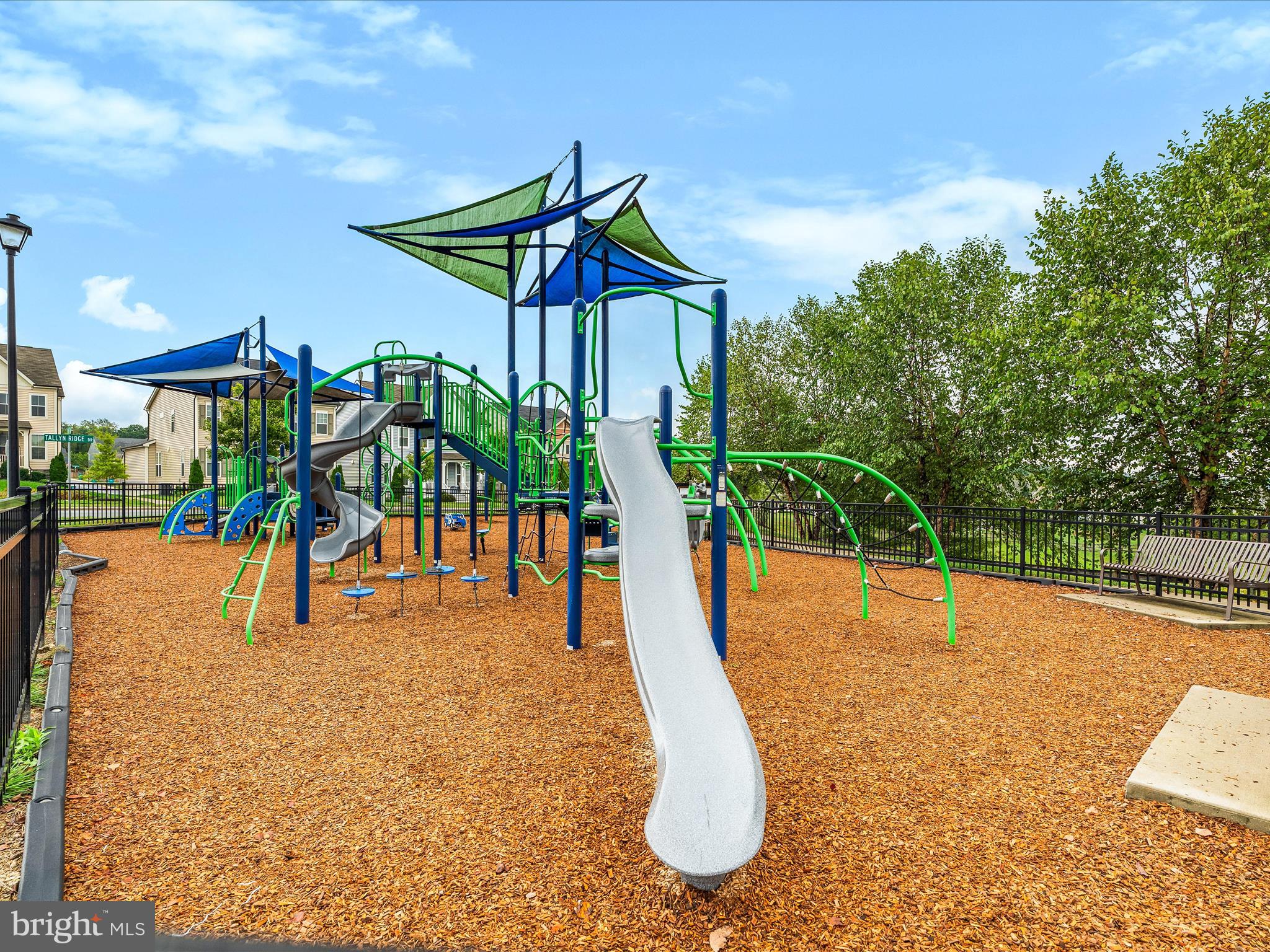 TALLYN RIDGE - Residential