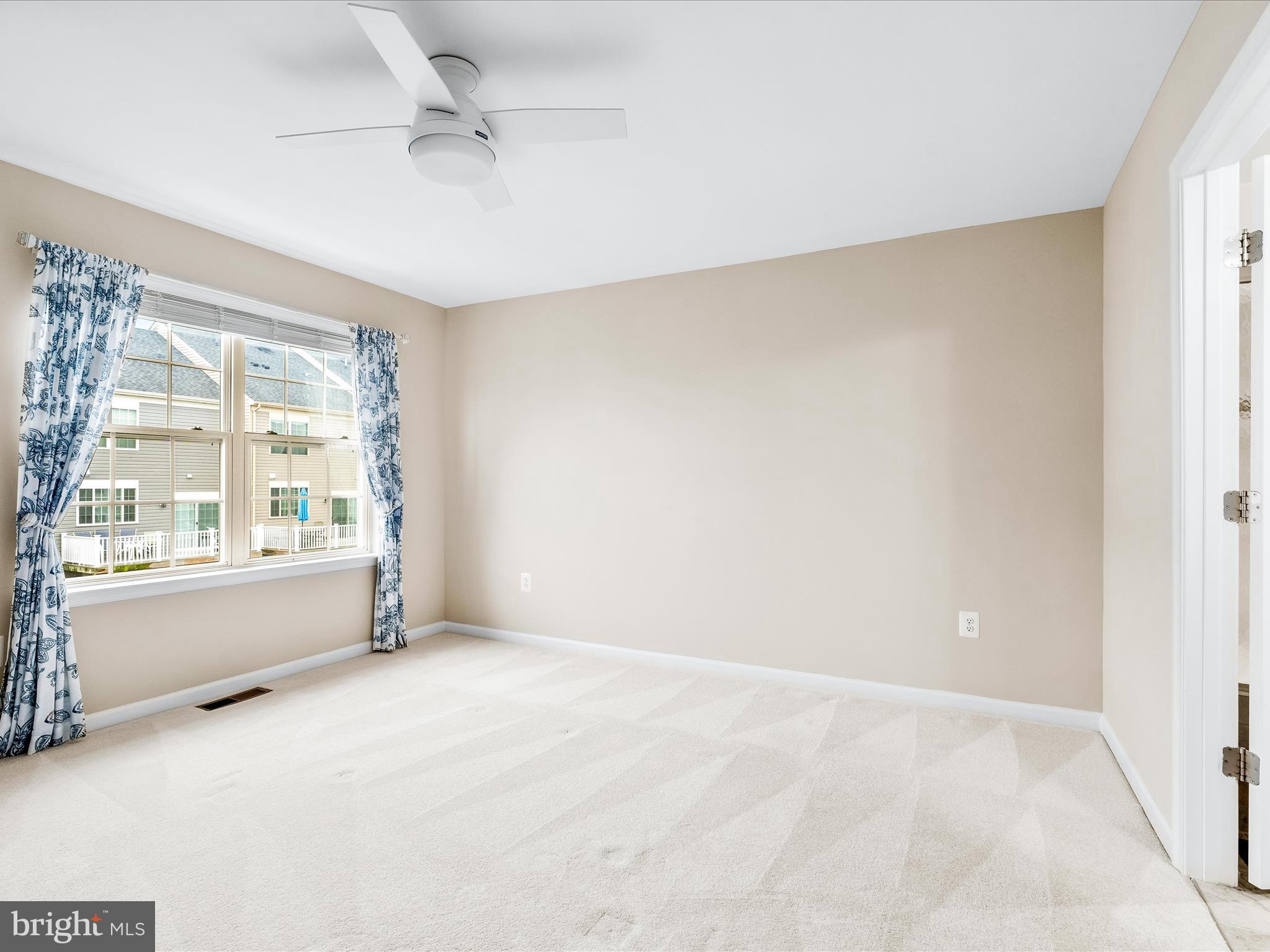 TALLYN RIDGE - Residential