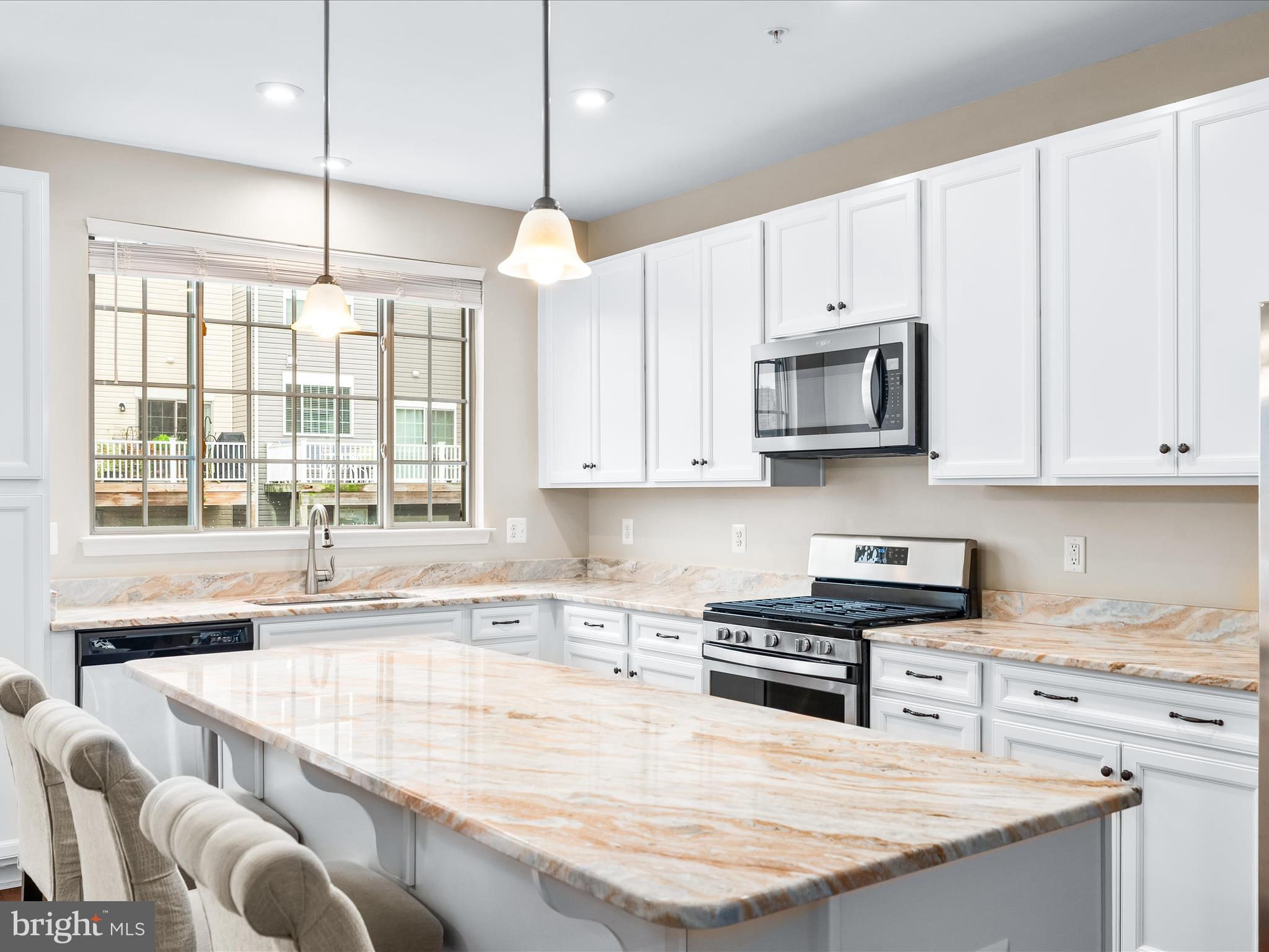 TALLYN RIDGE - Residential