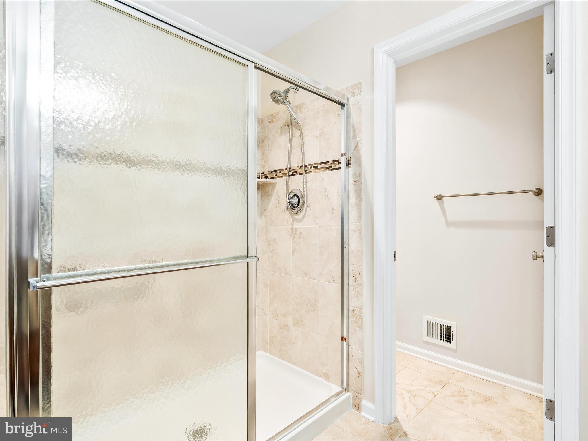 TALLYN RIDGE - Residential