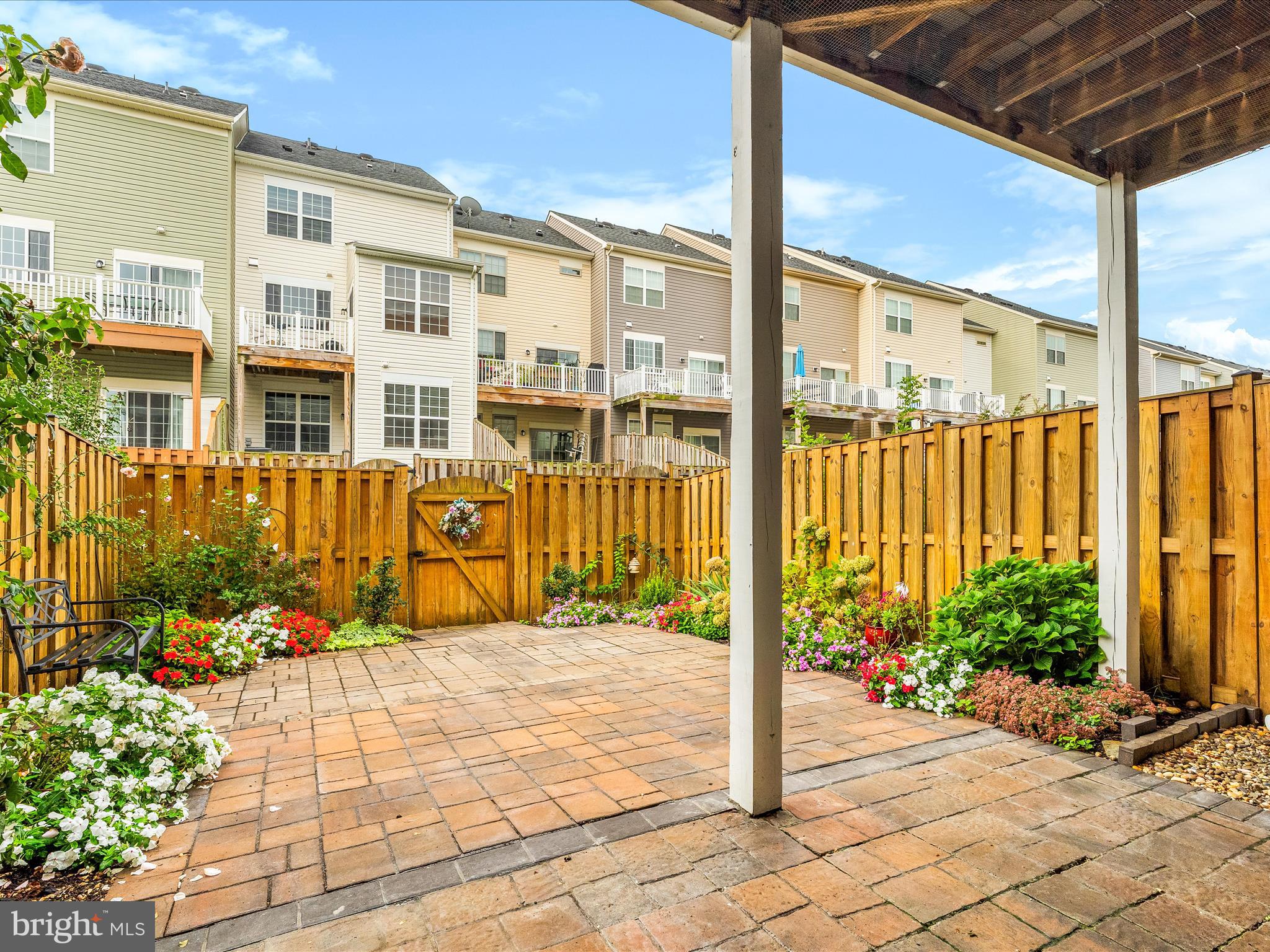 TALLYN RIDGE - Residential