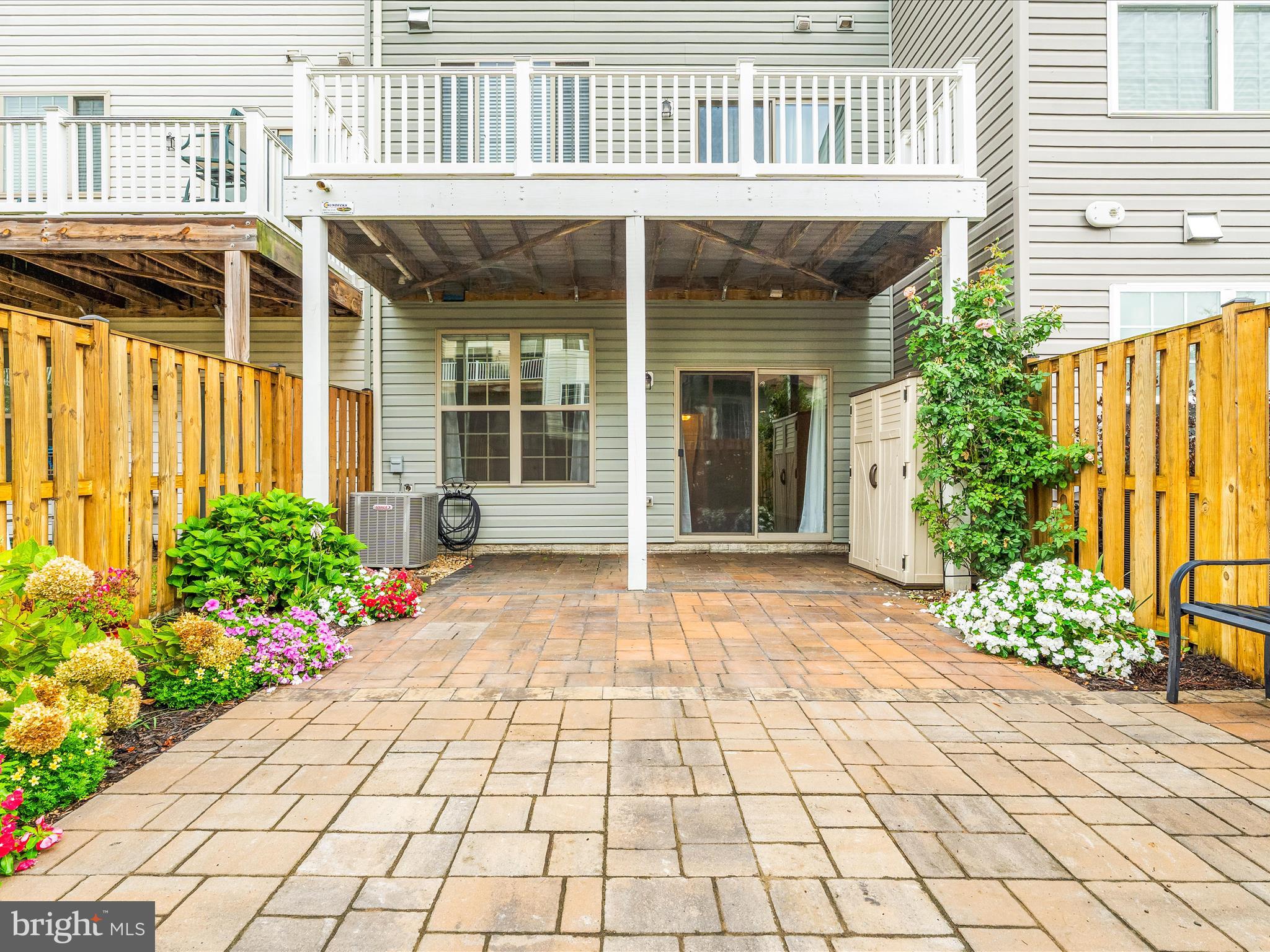 TALLYN RIDGE - Residential