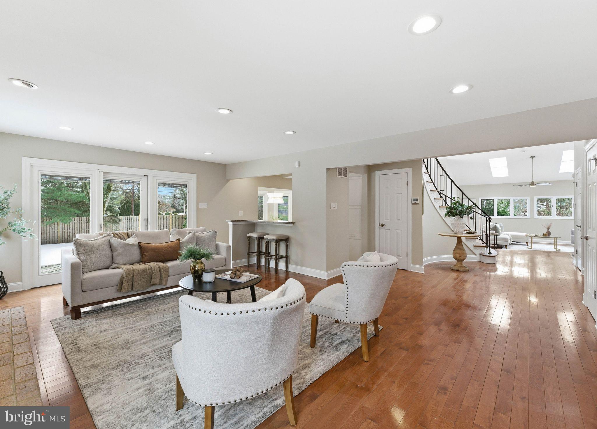 FOX HOLLOW - Residential