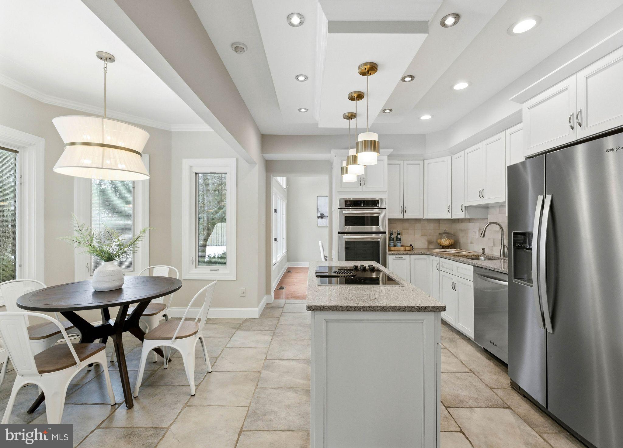 FOX HOLLOW - Residential