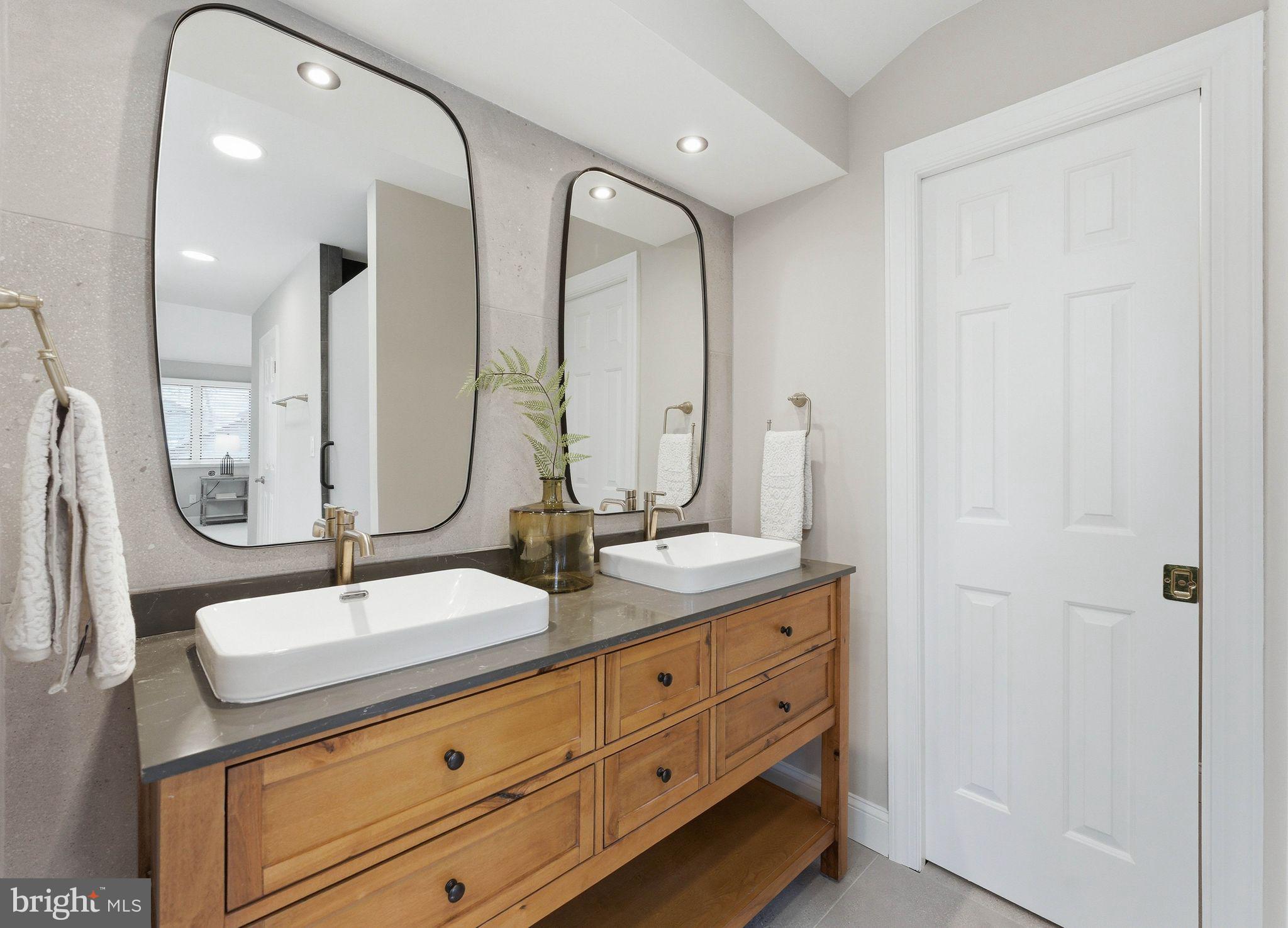 FOX HOLLOW - Residential