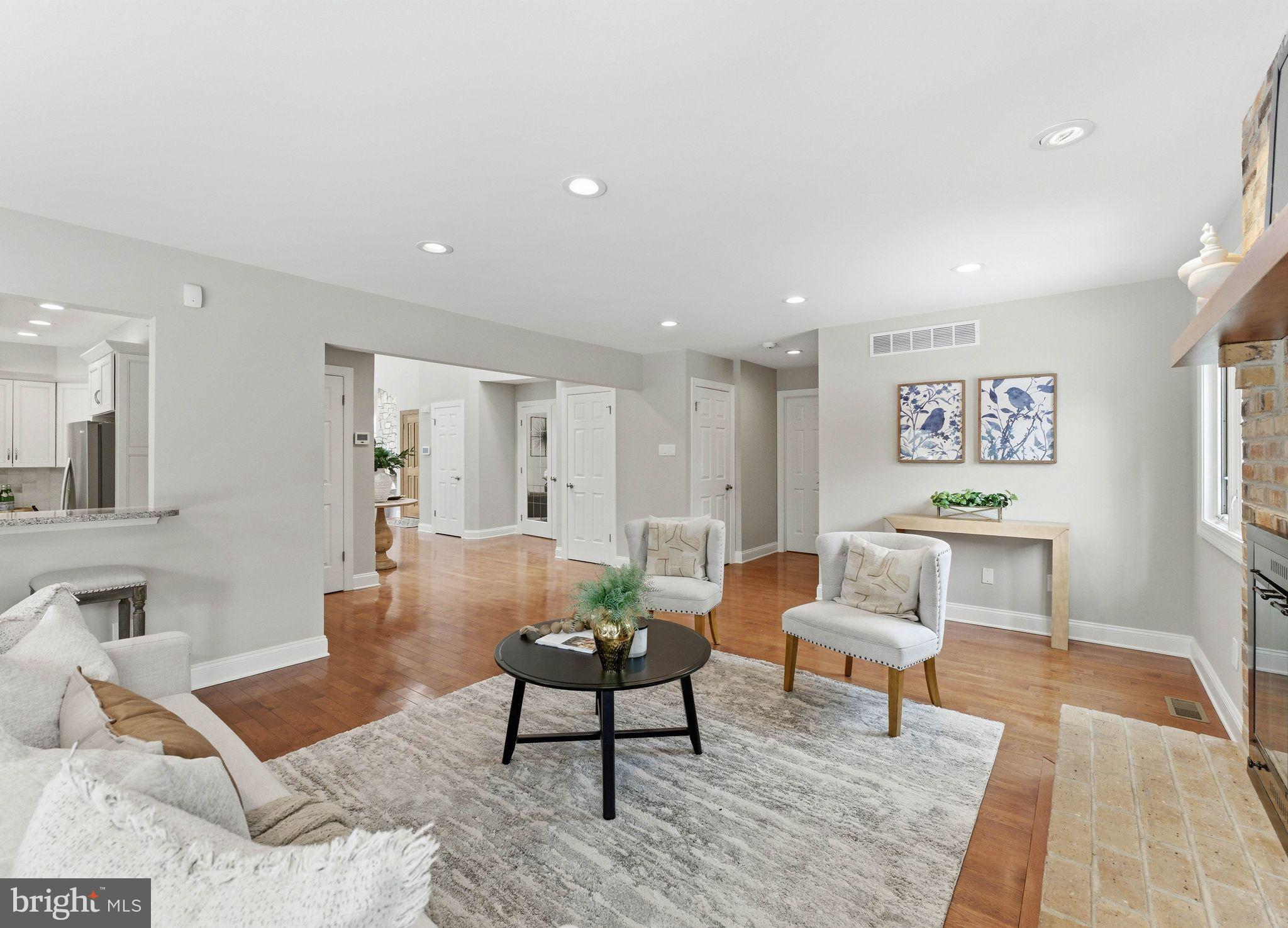 FOX HOLLOW - Residential