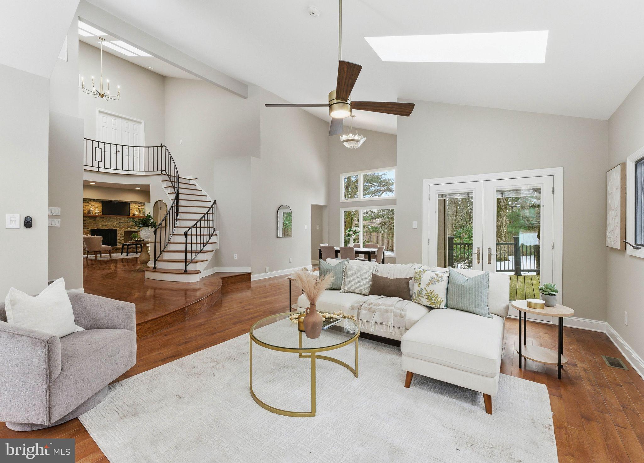 FOX HOLLOW - Residential