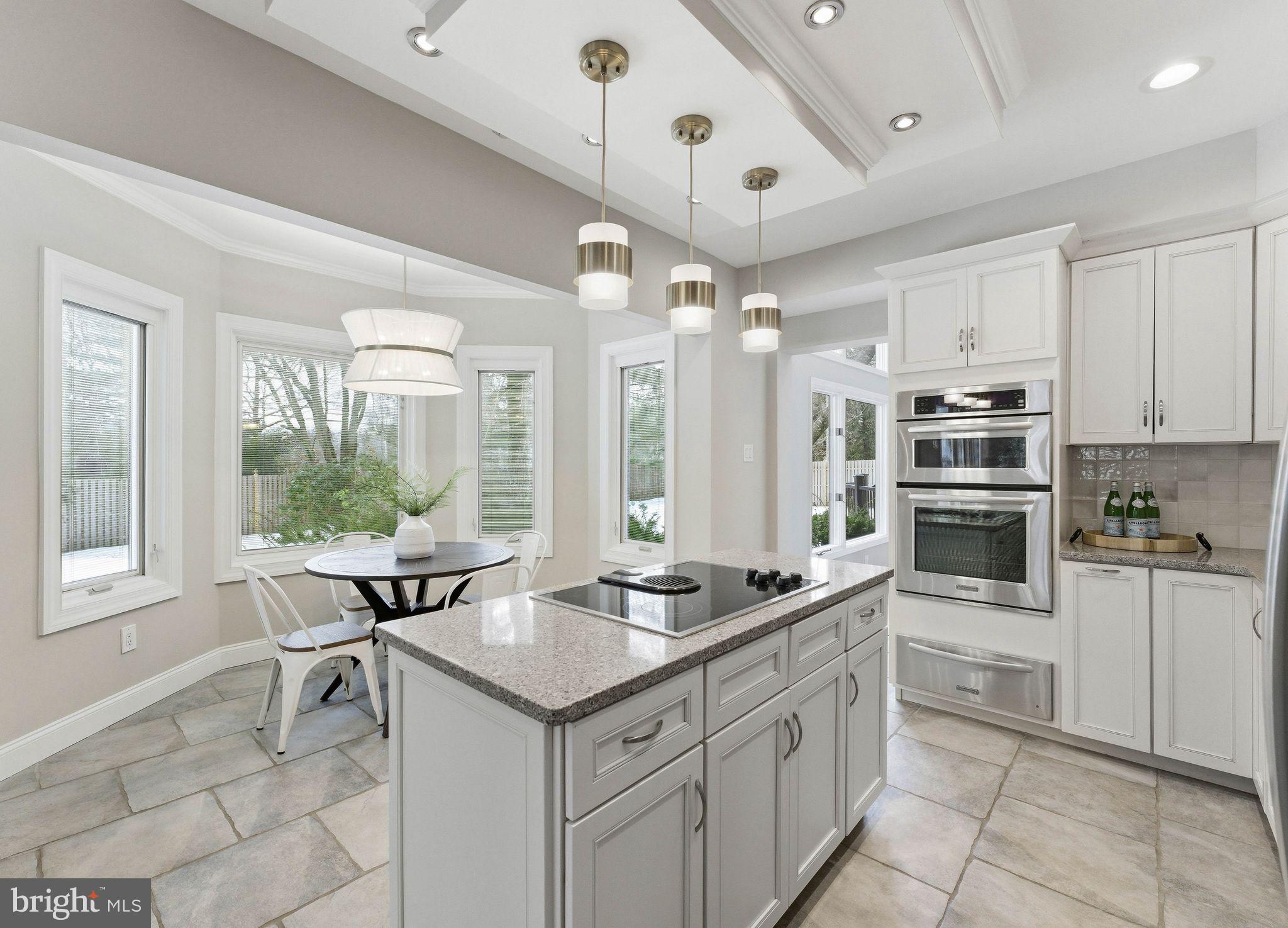 FOX HOLLOW - Residential