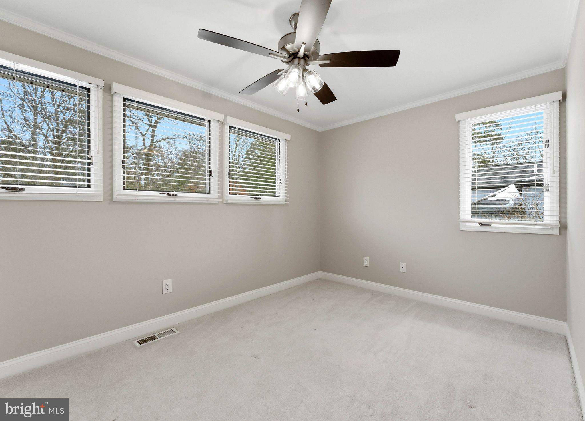 FOX HOLLOW - Residential