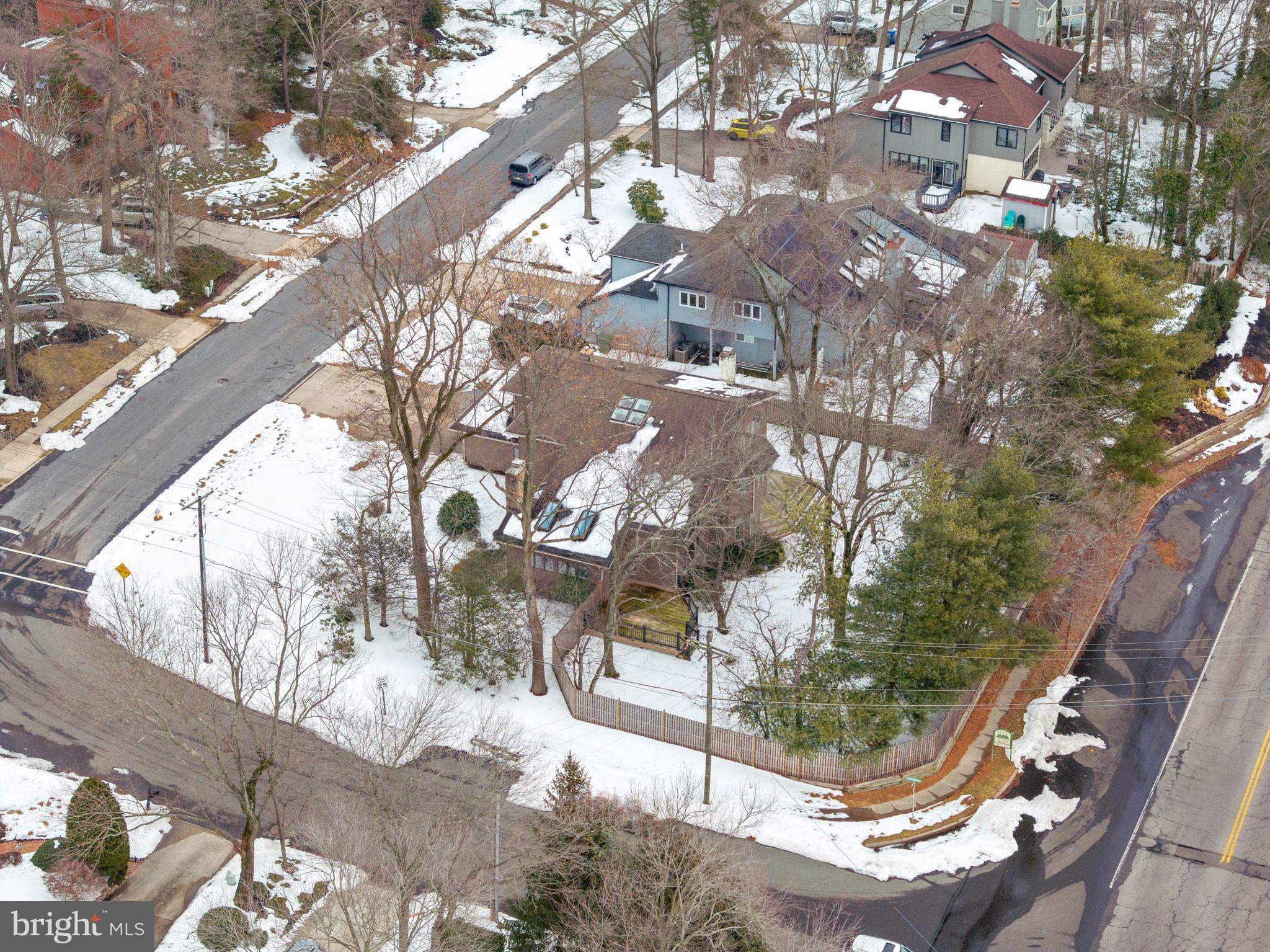 FOX HOLLOW - Residential