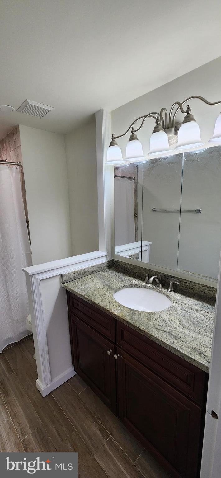 ELYSIAN WOODS - Residential Lease