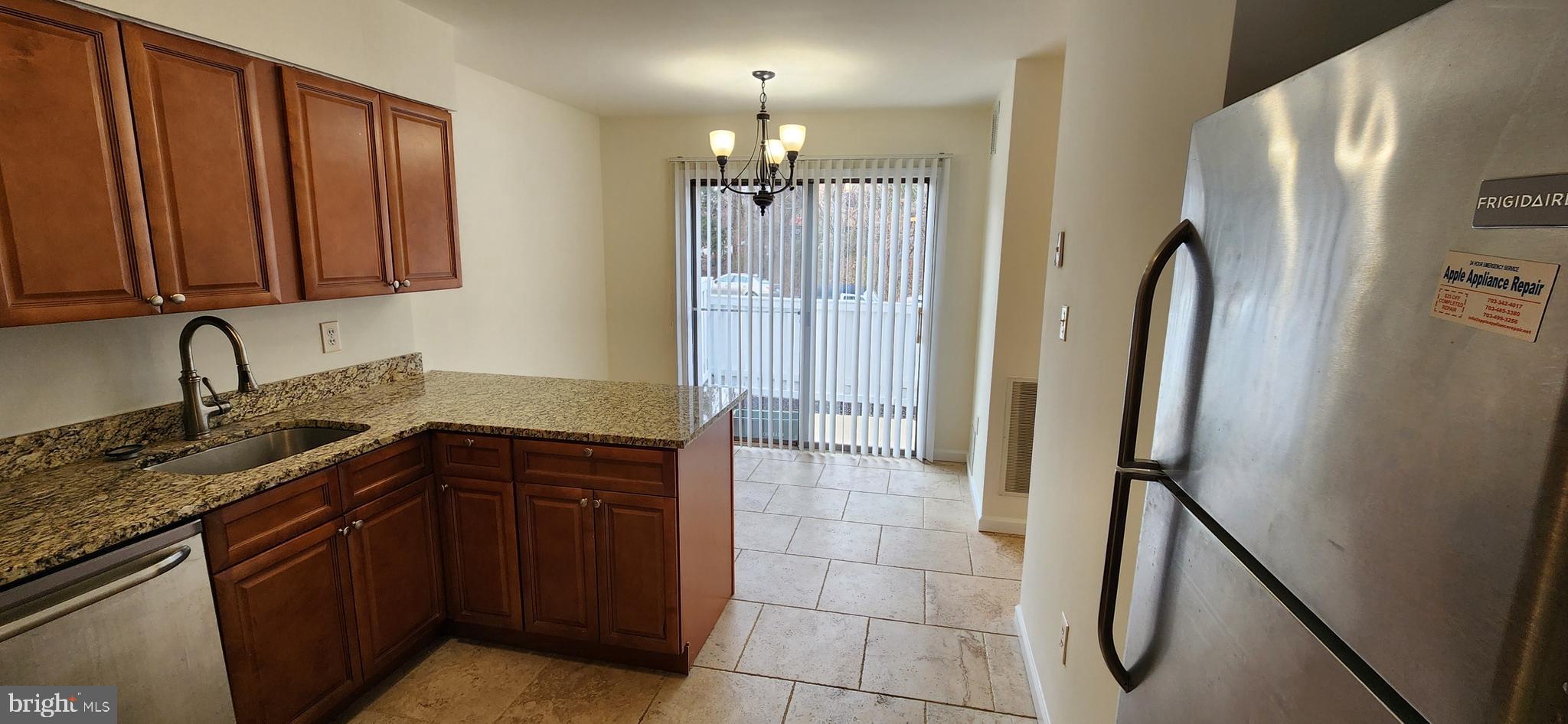 ELYSIAN WOODS - Residential Lease