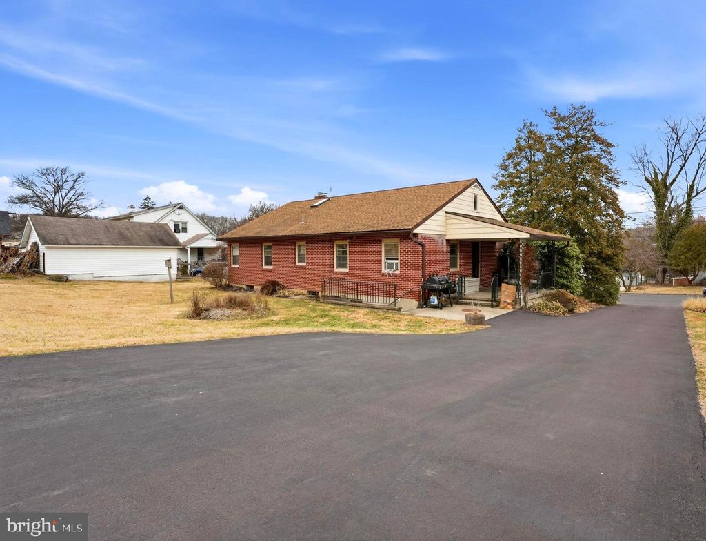 Photo of 116 Green Street, GREEN LANE, PA 18054 (MLS # PAMC2165294)