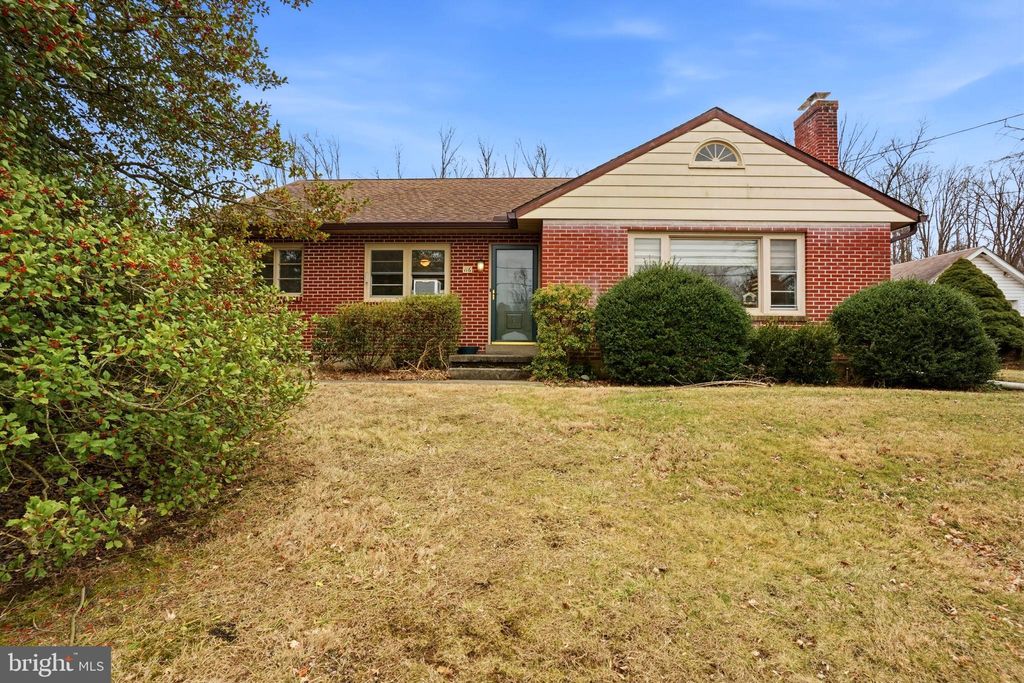 Photo of 116 Green Street, GREEN LANE, PA 18054 (MLS # PAMC2165294)