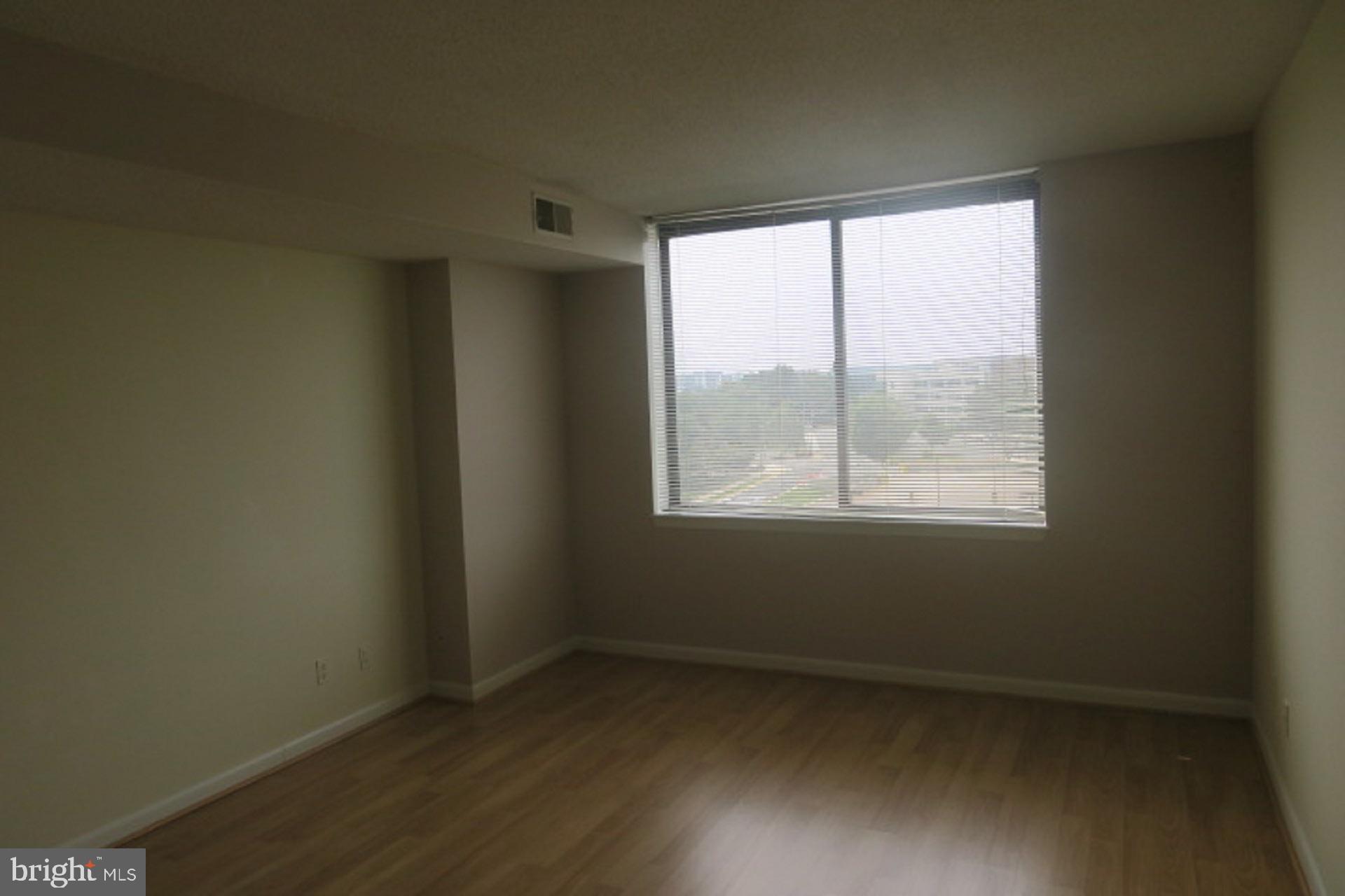 SKYLINE HOUSE - Residential Lease