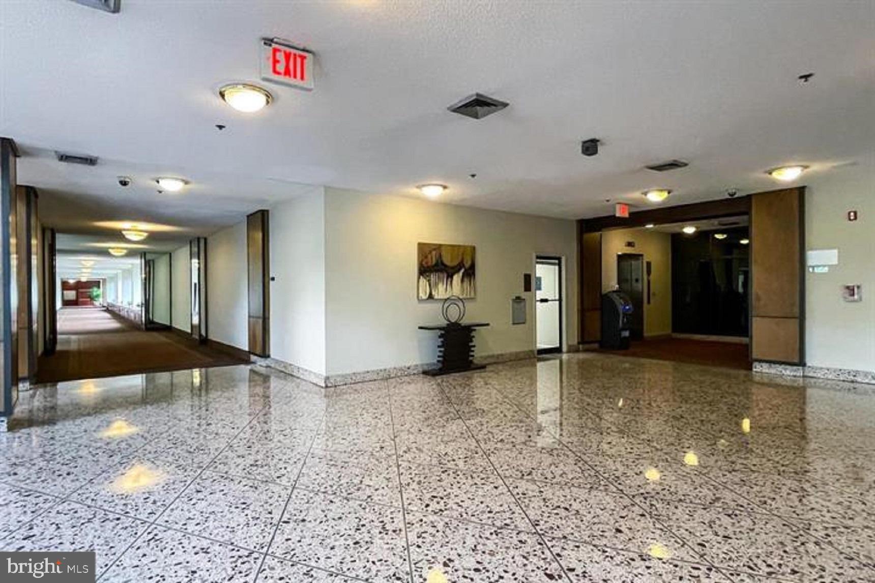 SKYLINE HOUSE - Residential Lease