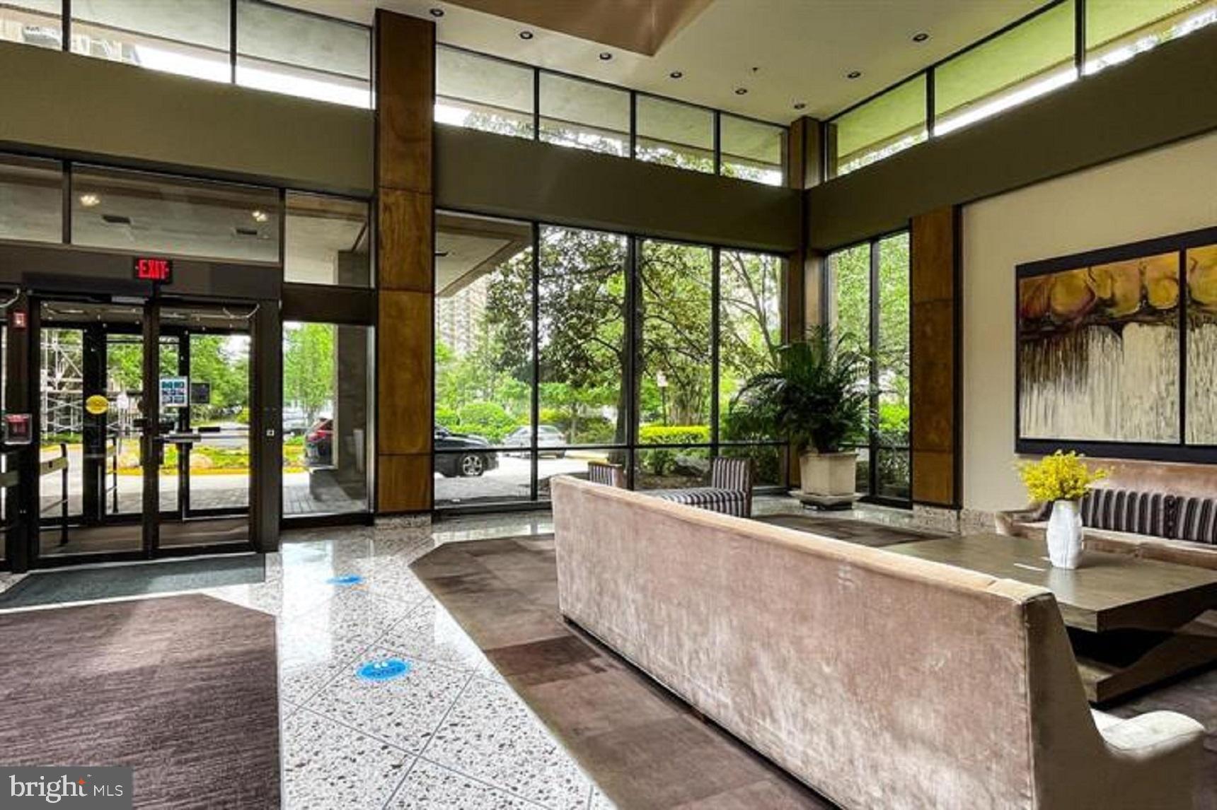 SKYLINE HOUSE - Residential Lease