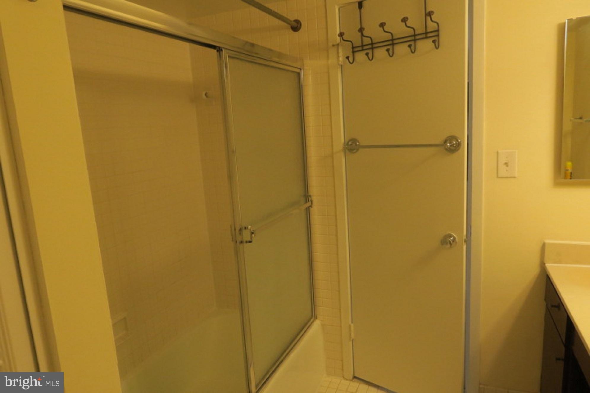 SKYLINE HOUSE - Residential Lease