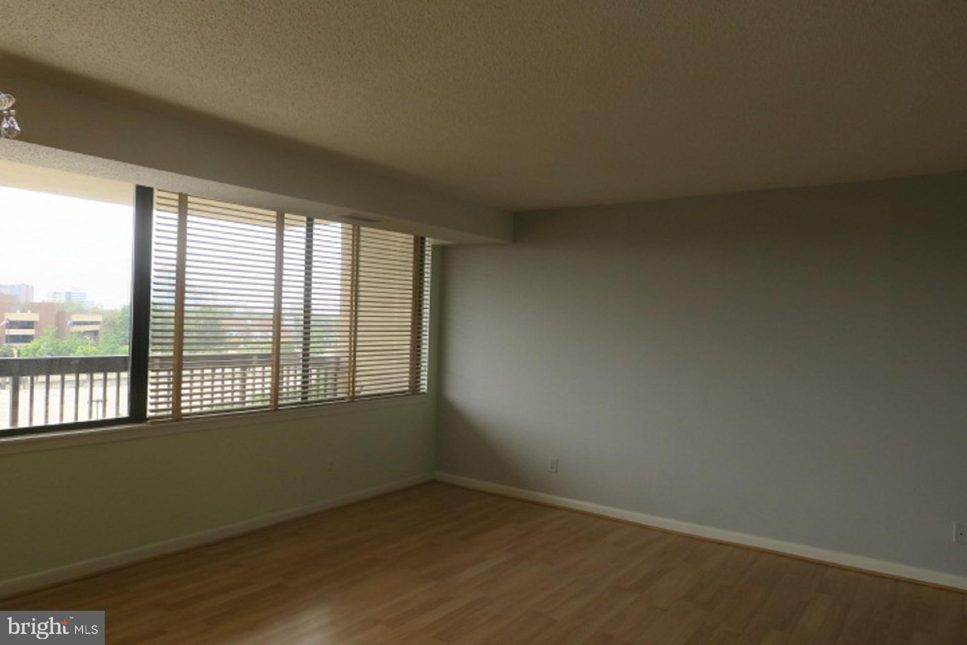 SKYLINE HOUSE - Residential Lease