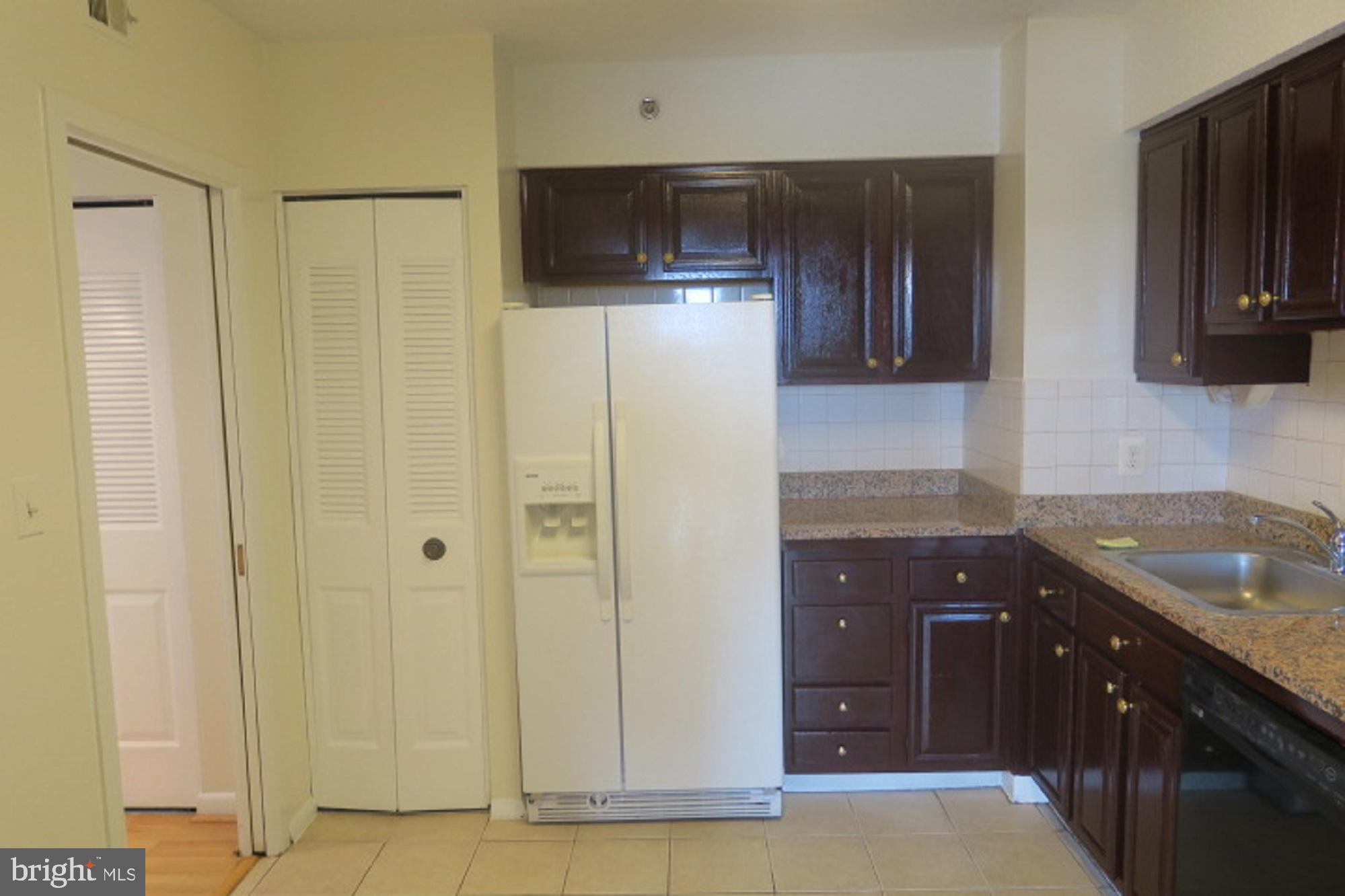 SKYLINE HOUSE - Residential Lease