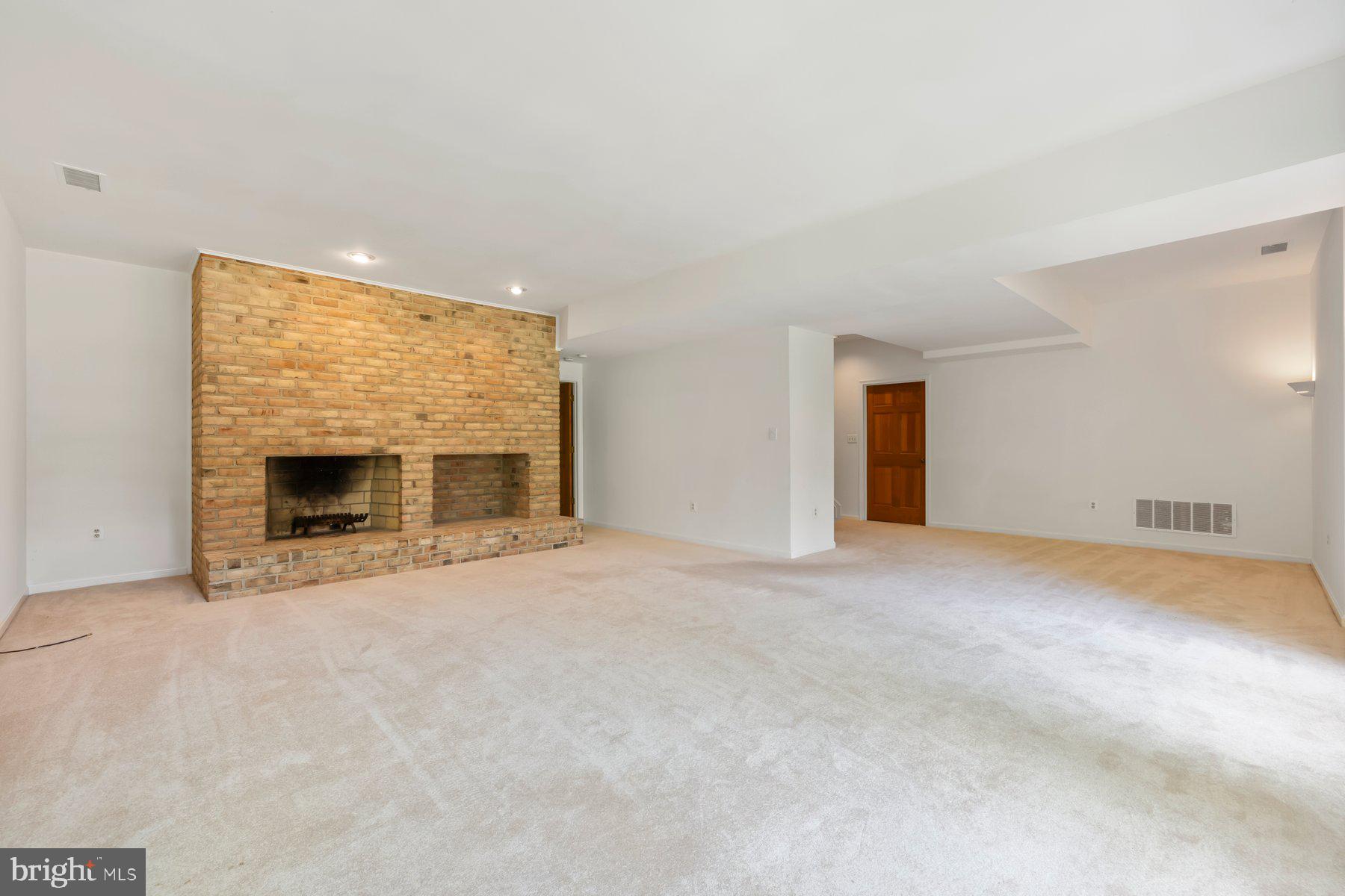 SOUTH RIVER LANDING - Residential