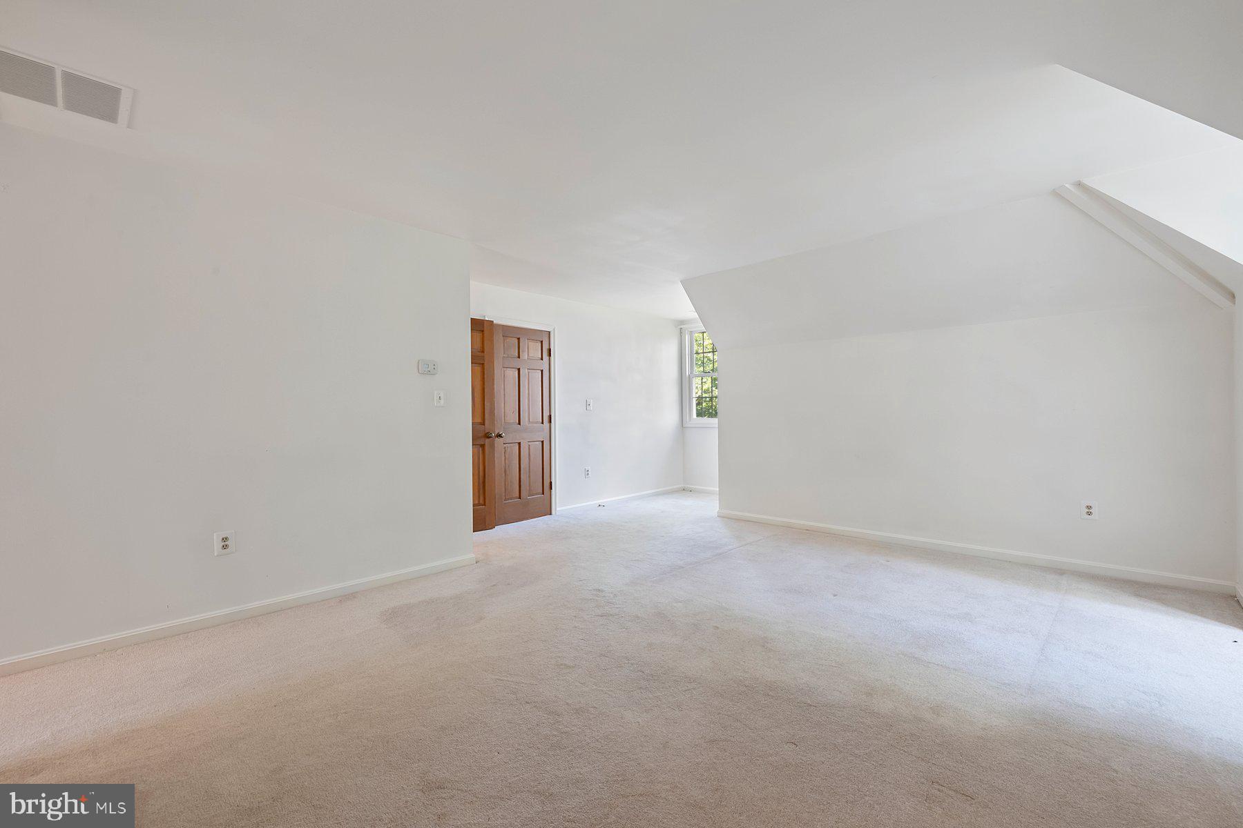 SOUTH RIVER LANDING - Residential