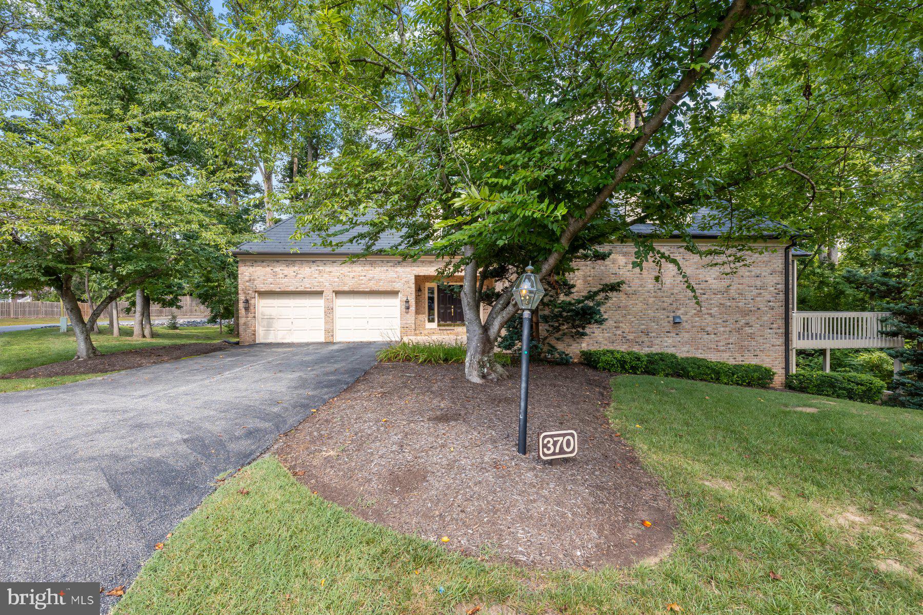 370 S RIVER LANDING ROAD 370