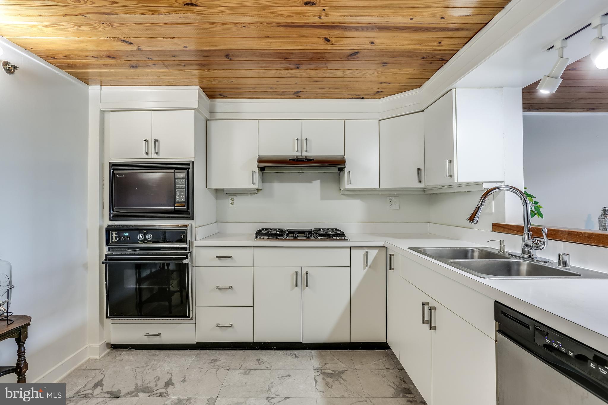 CANTON COVE - Residential
