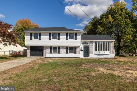 40 LONGWOOD DRIVE STRATFORD NJ 08084